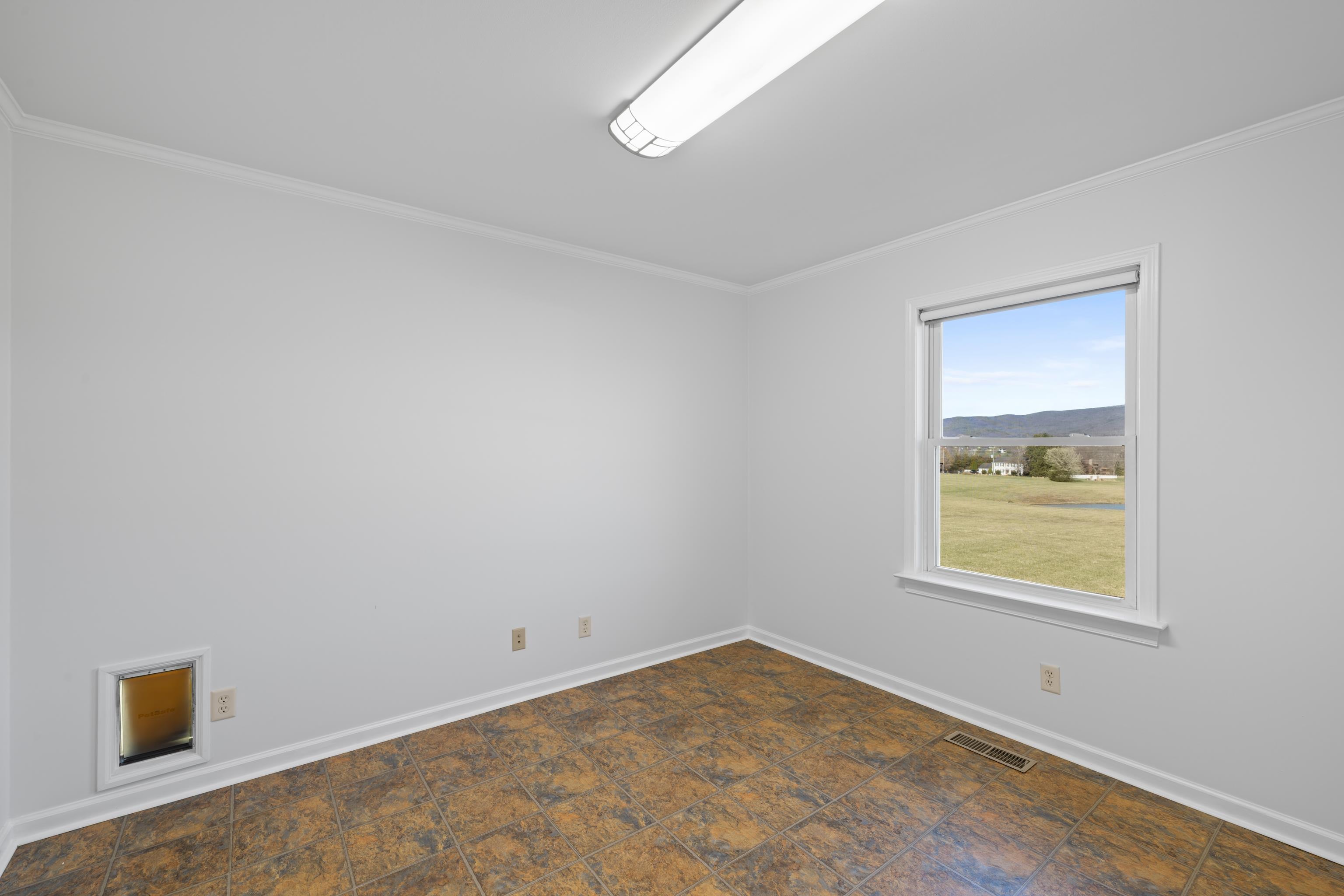 810 ROCKFISH RD