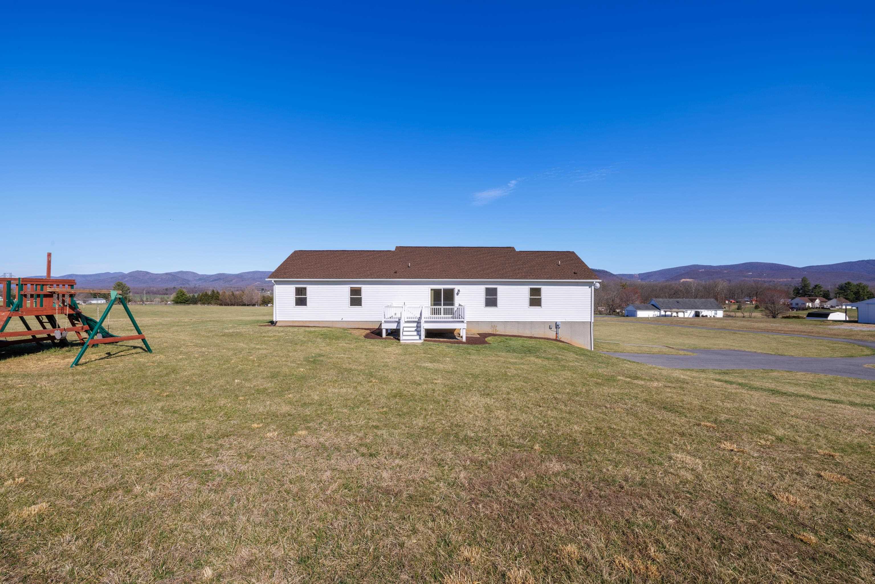 810 ROCKFISH RD