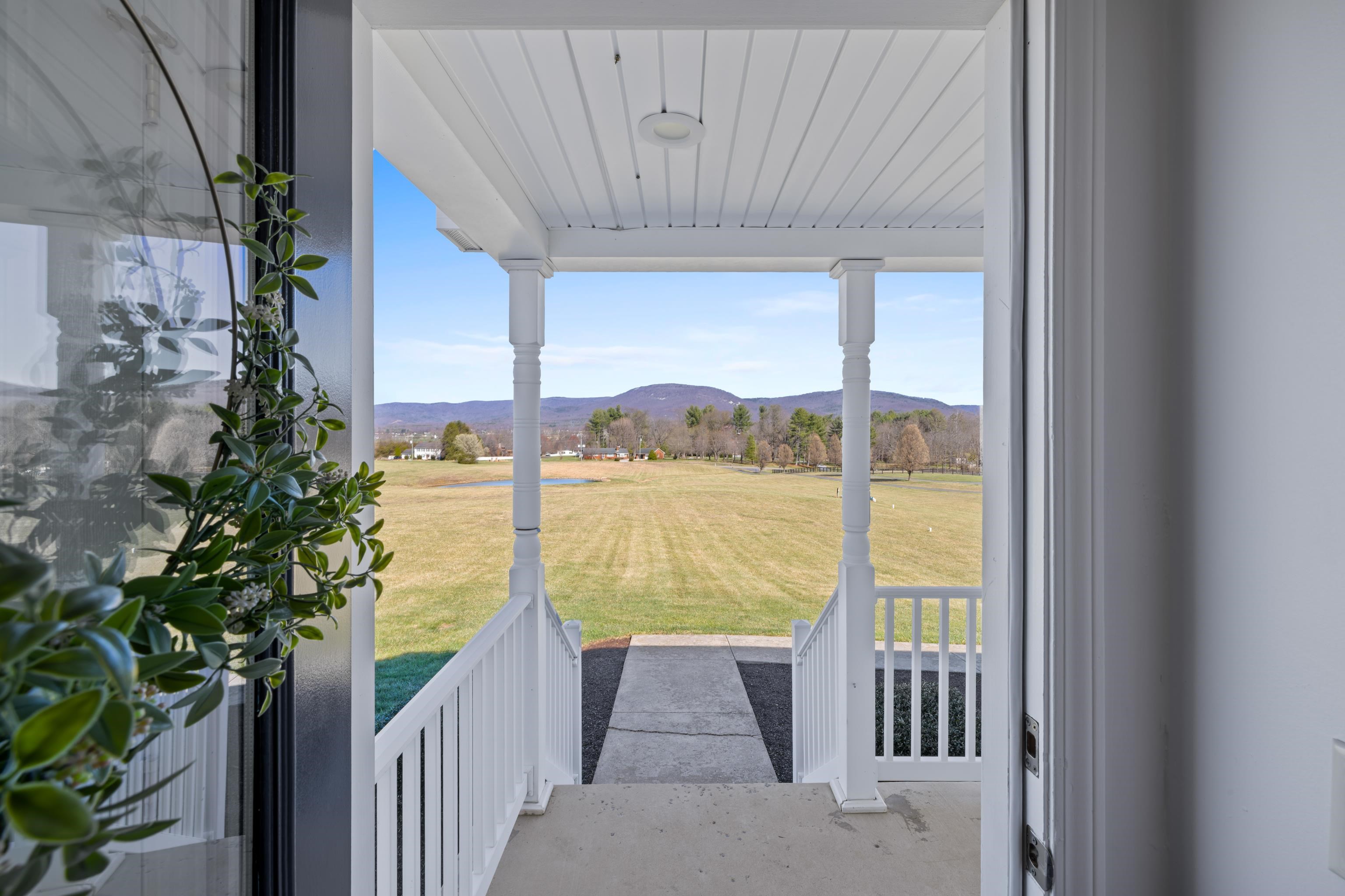 810 ROCKFISH RD