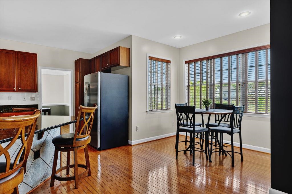 208 CLAYBROOK DR