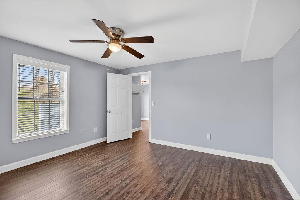 208 CLAYBROOK DR