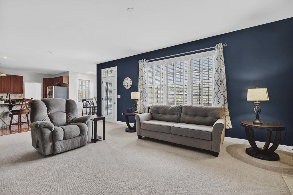 208 CLAYBROOK DR
