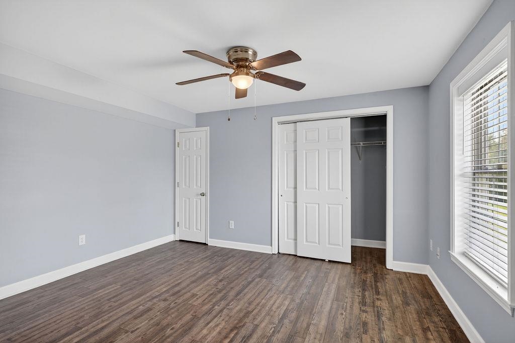 208 CLAYBROOK DR