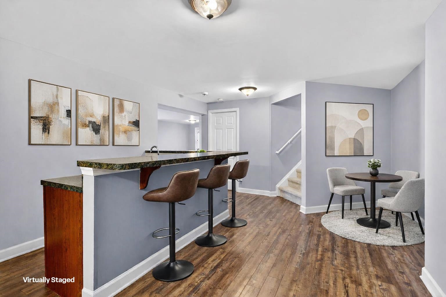 208 CLAYBROOK DR