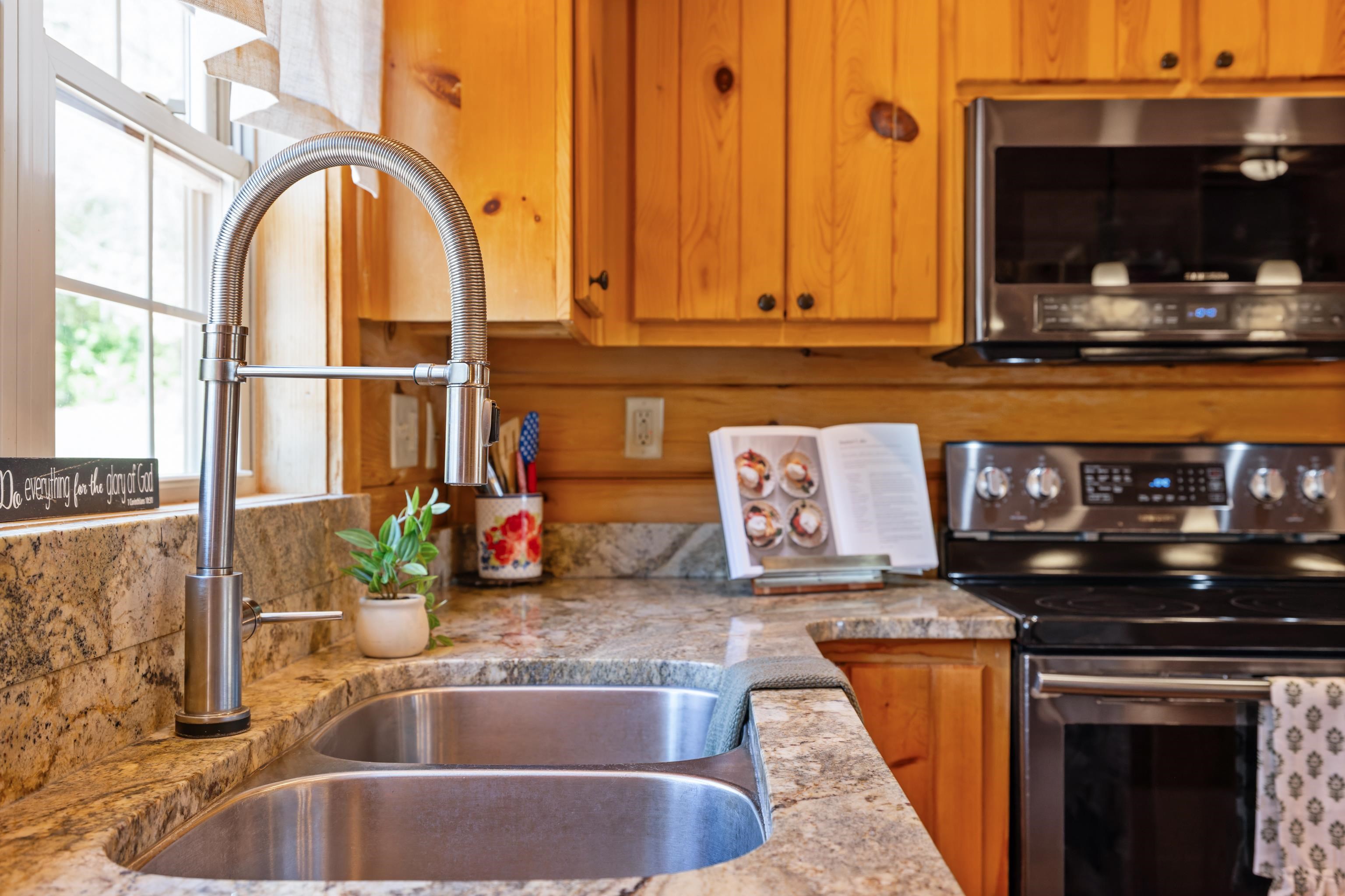 115 SPRING CROSSING LN