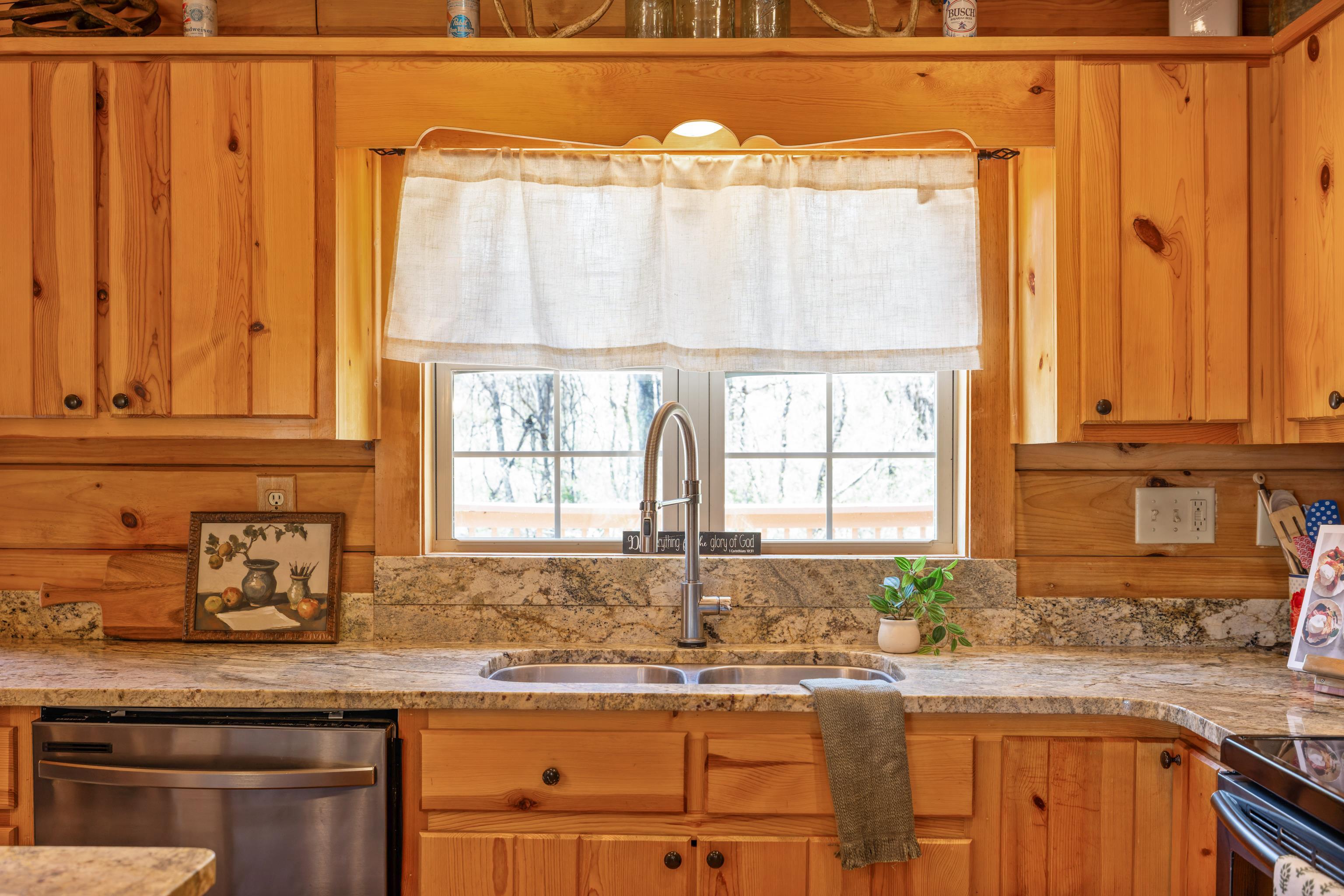 115 SPRING CROSSING LN