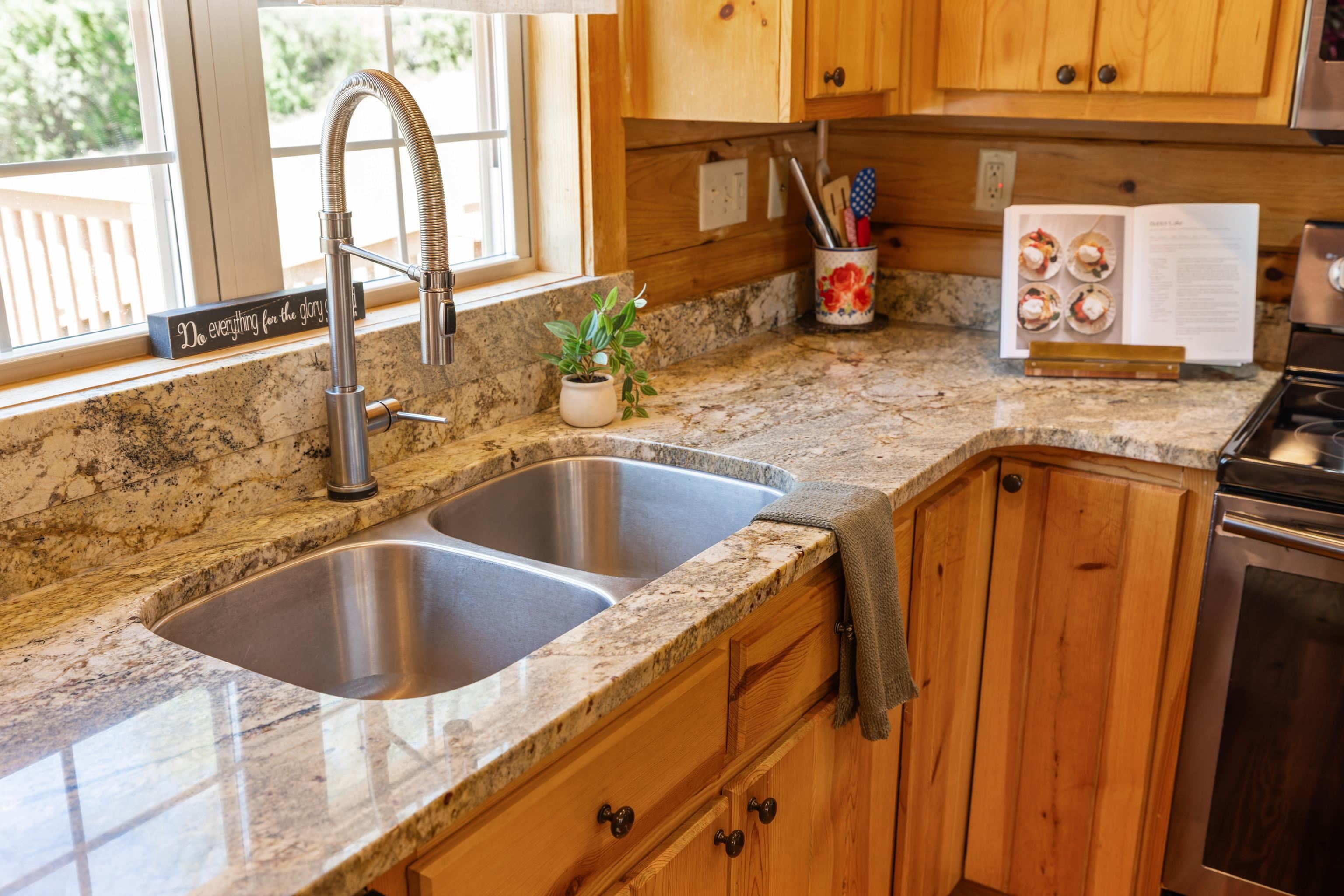 115 SPRING CROSSING LN