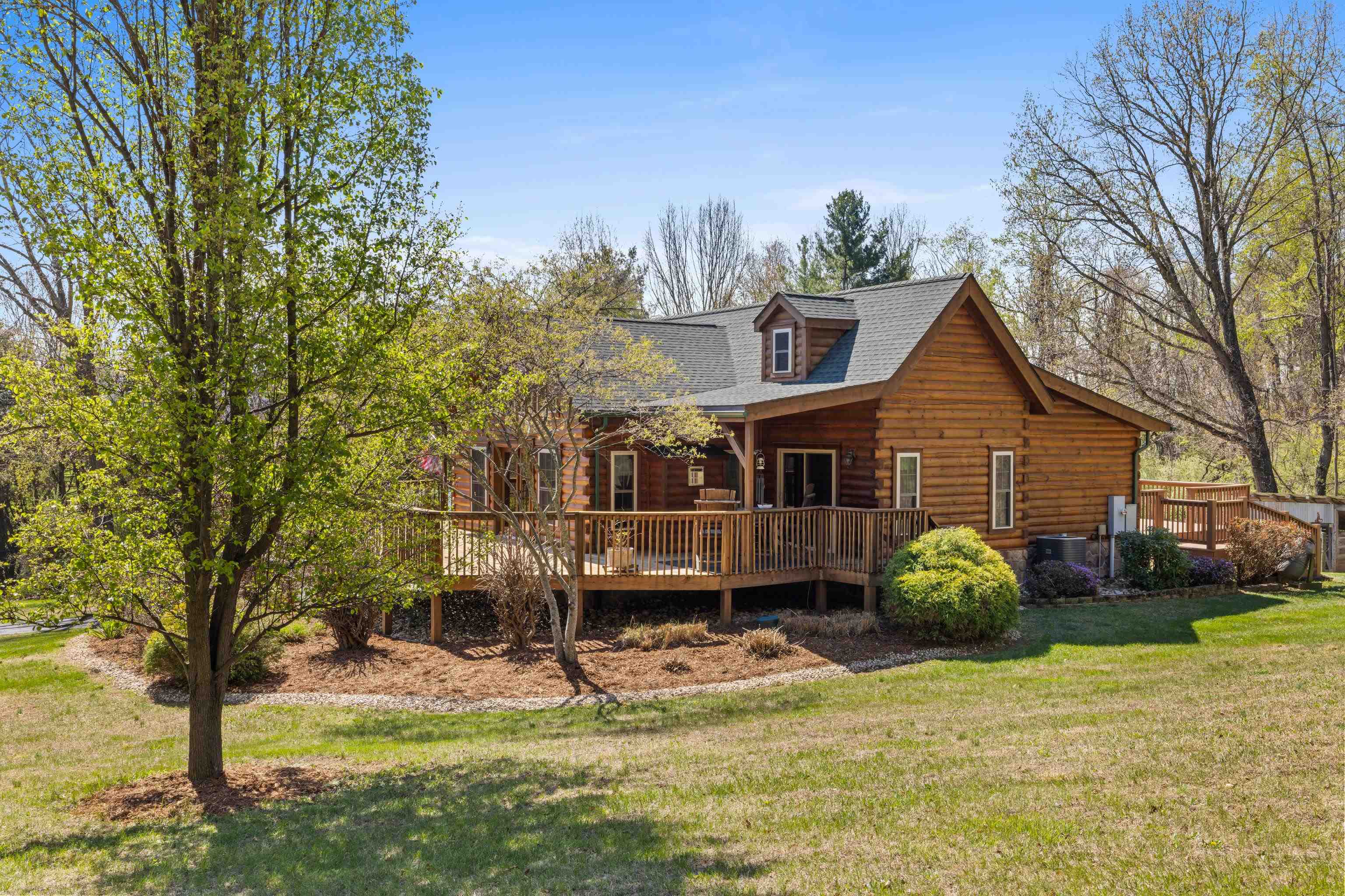 115 SPRING CROSSING LN