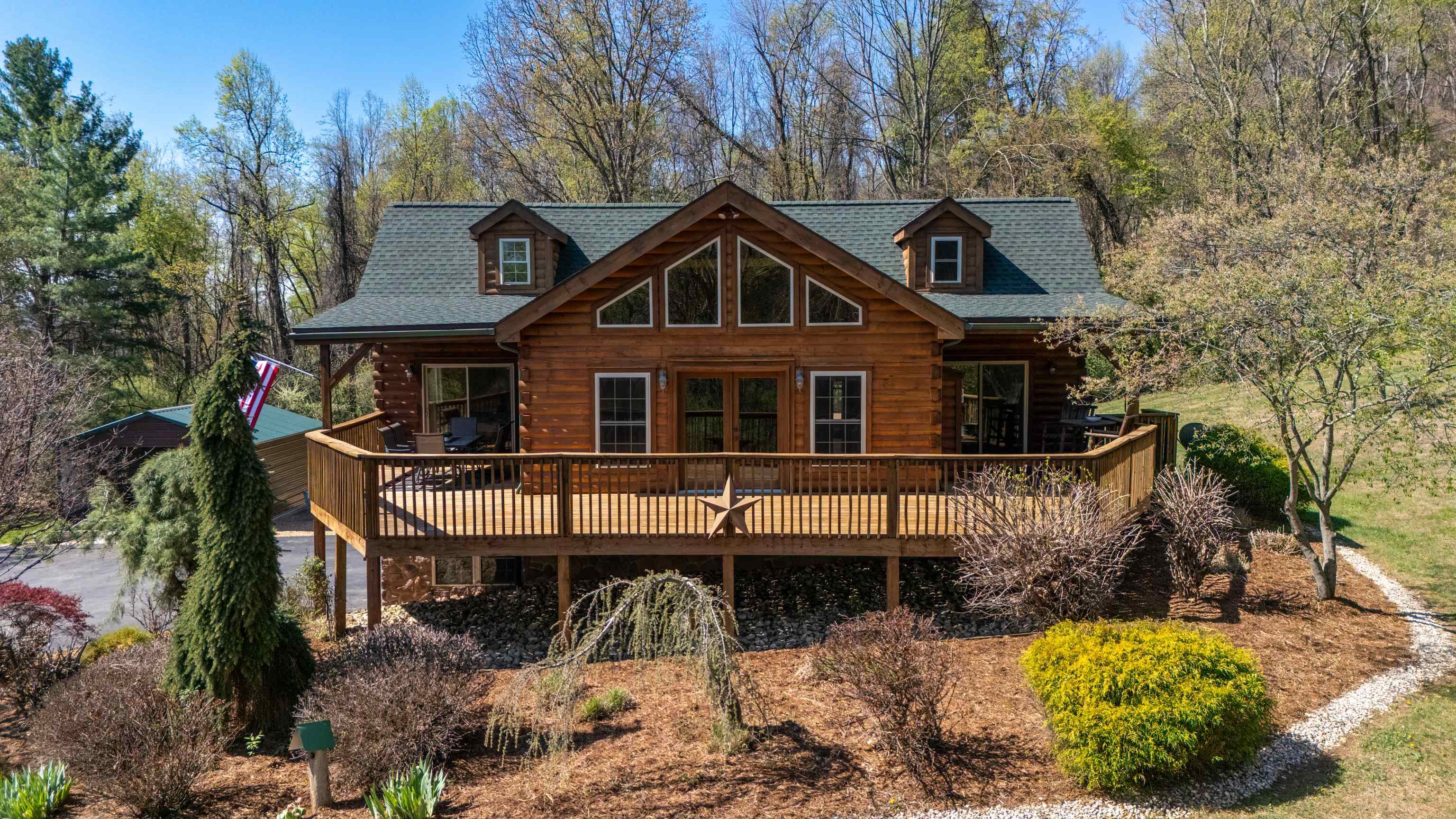 115 SPRING CROSSING LN