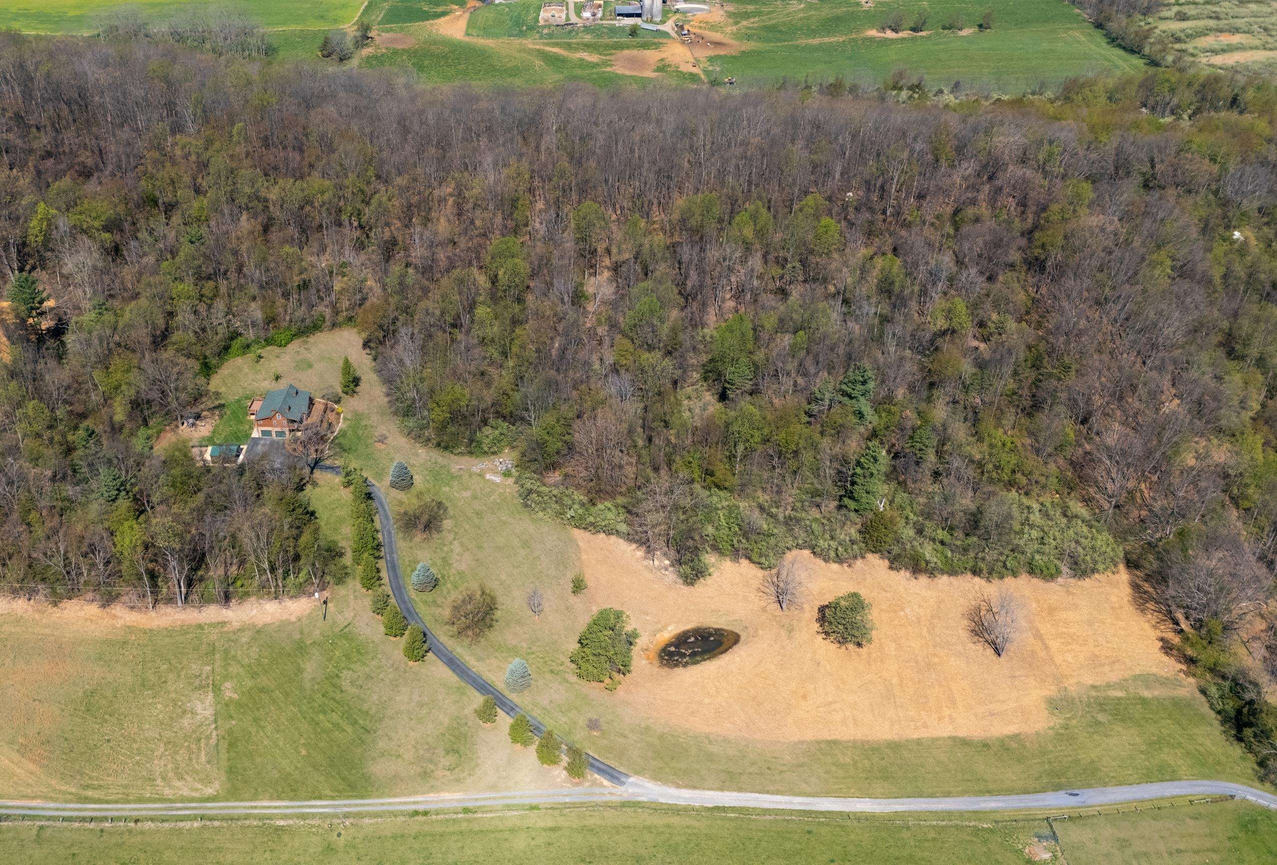 115 SPRING CROSSING LN