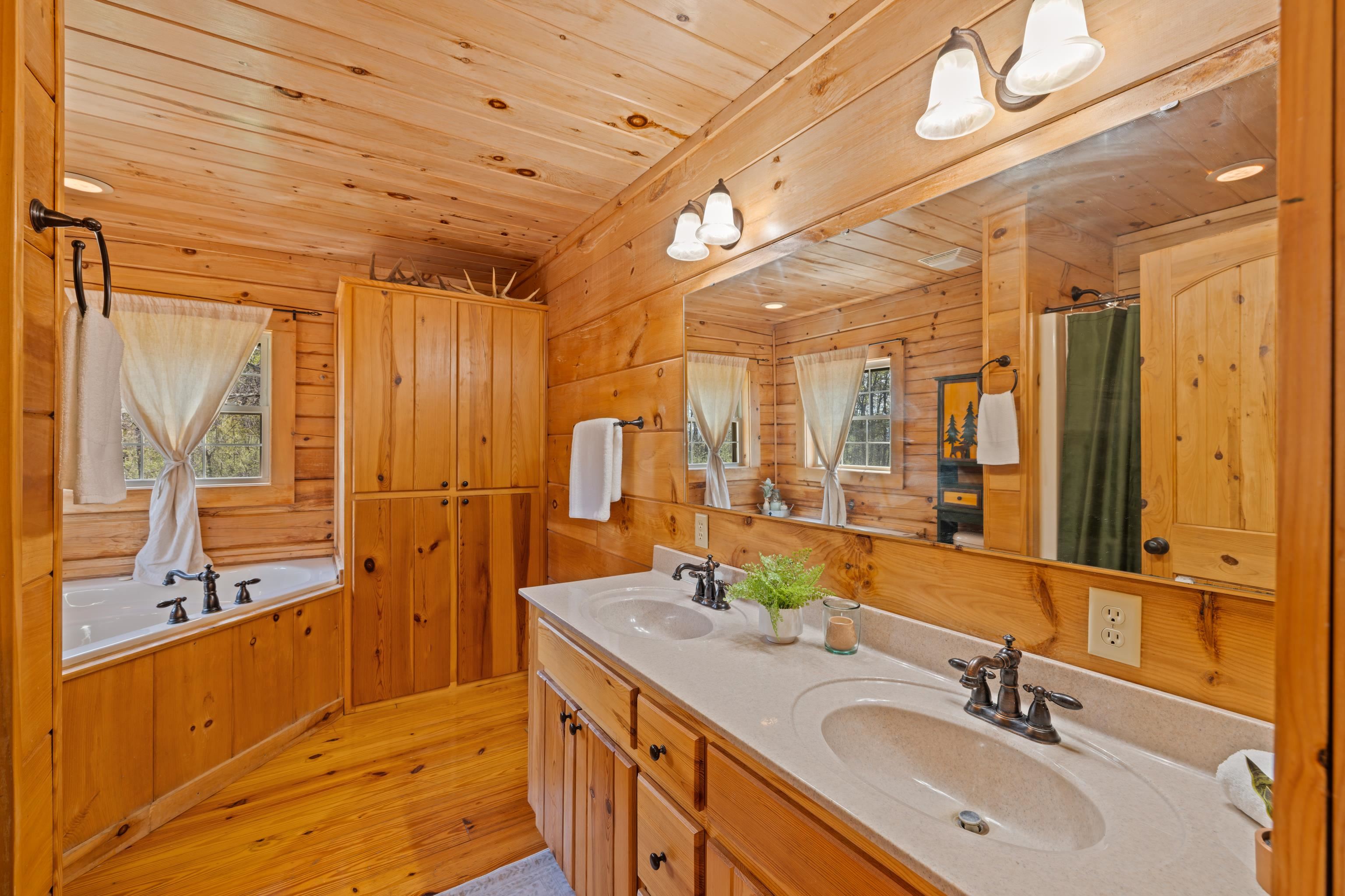 115 SPRING CROSSING LN