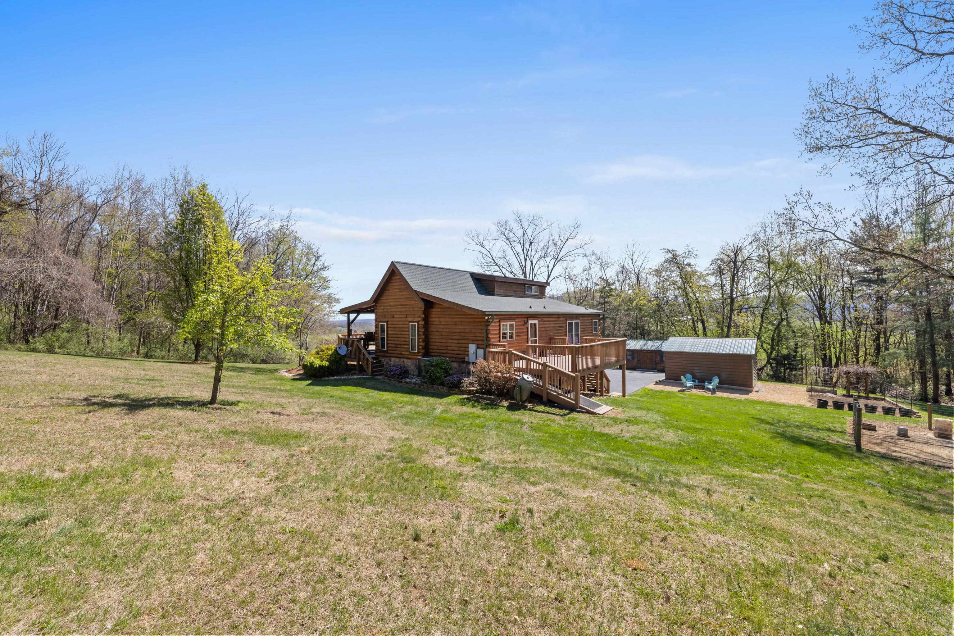 115 SPRING CROSSING LN