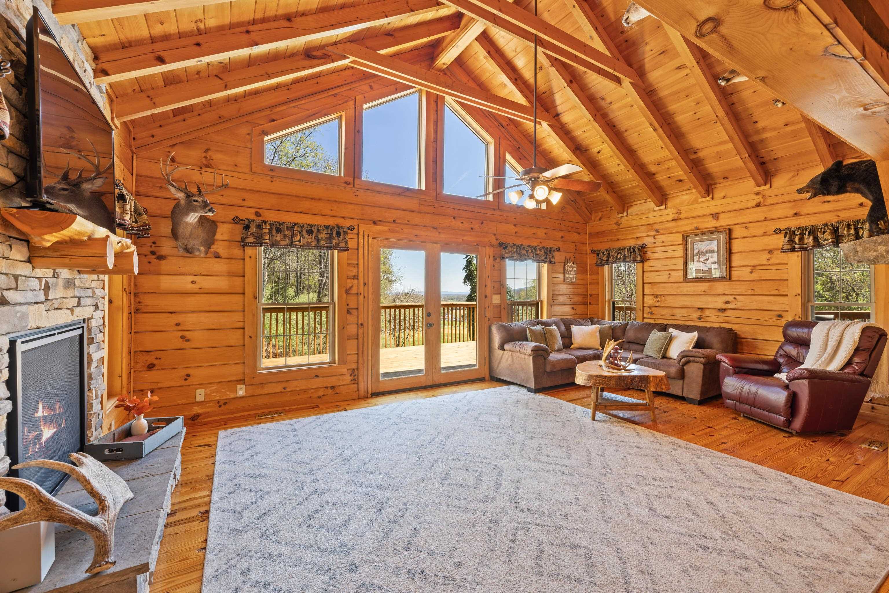 115 SPRING CROSSING LN