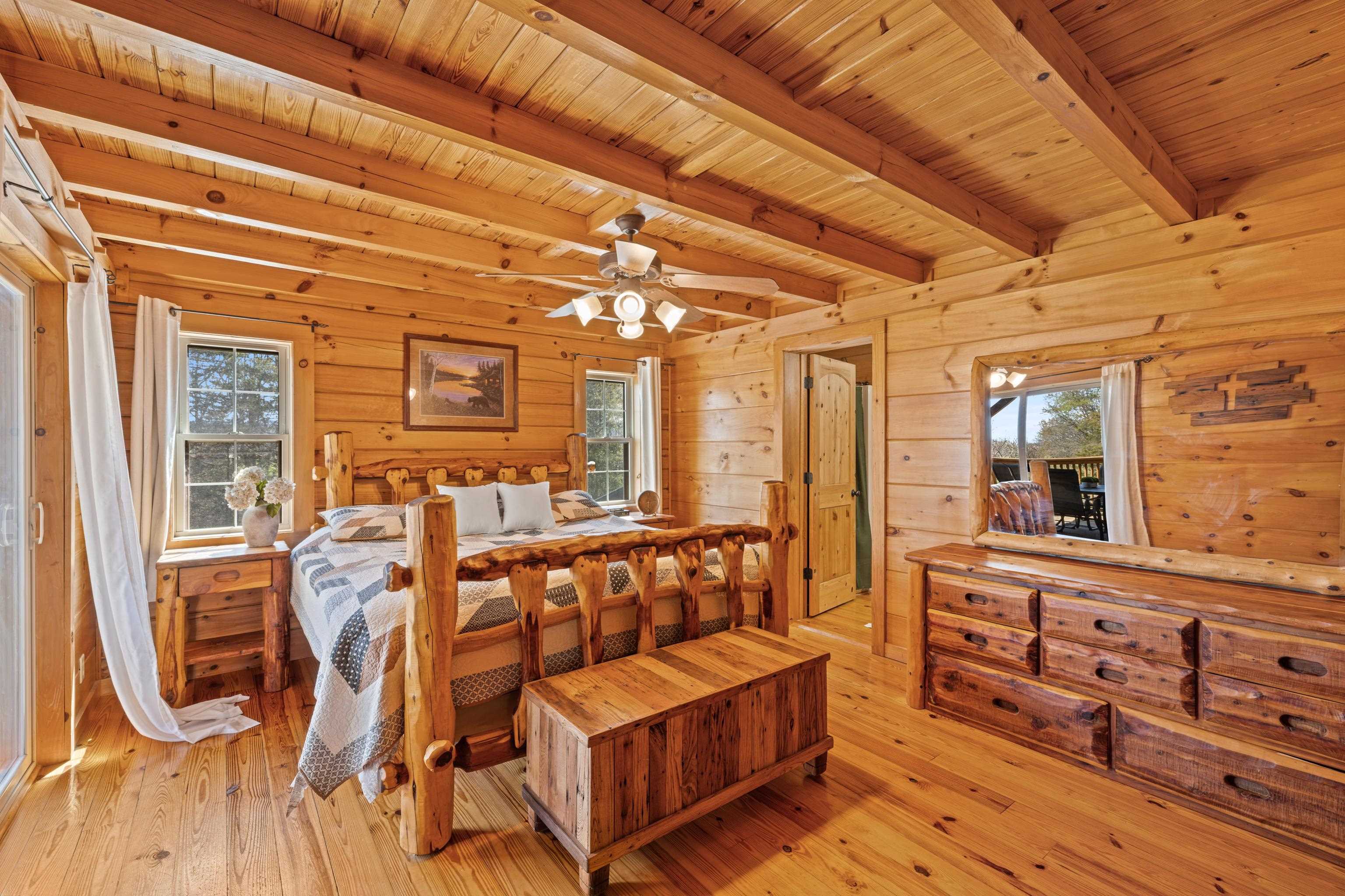 115 SPRING CROSSING LN