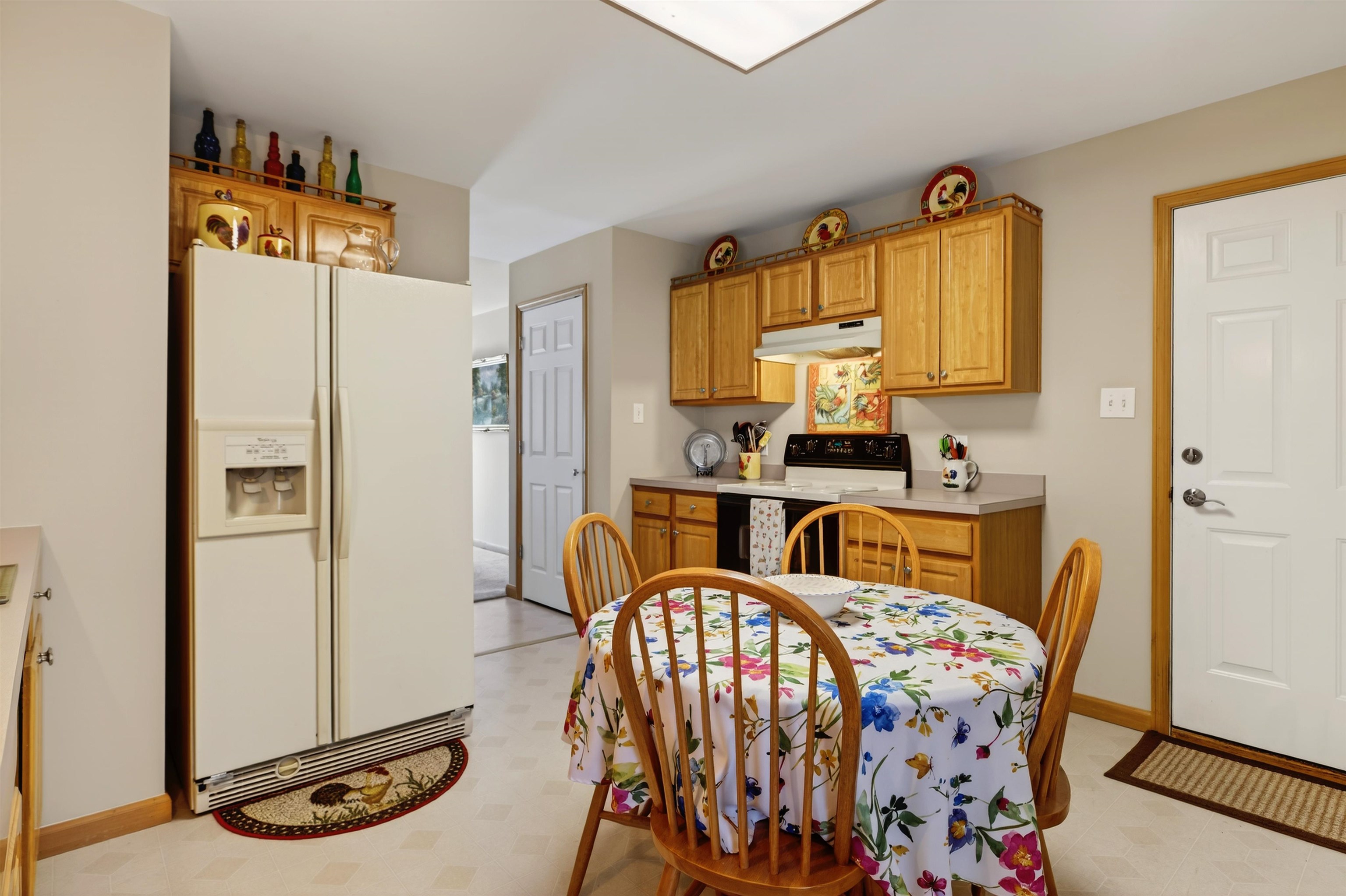 97 LAUREL OAK LN