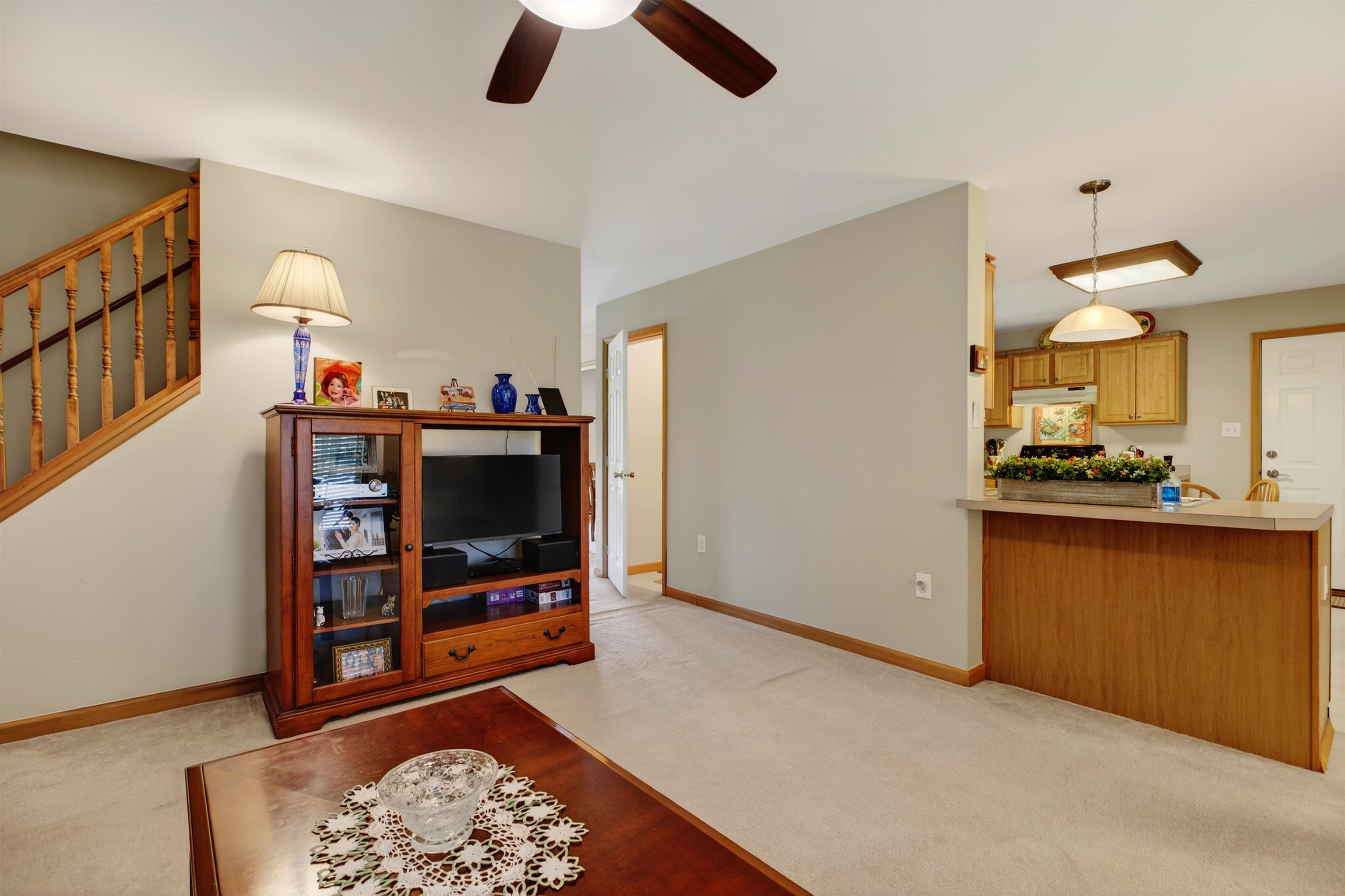 97 LAUREL OAK LN
