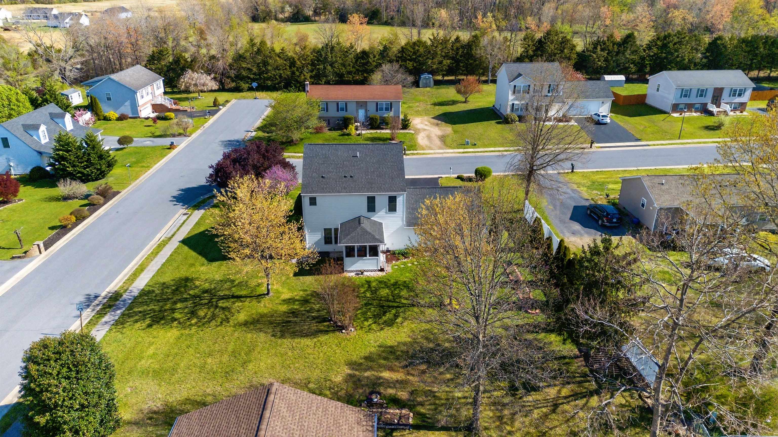 97 LAUREL OAK LN