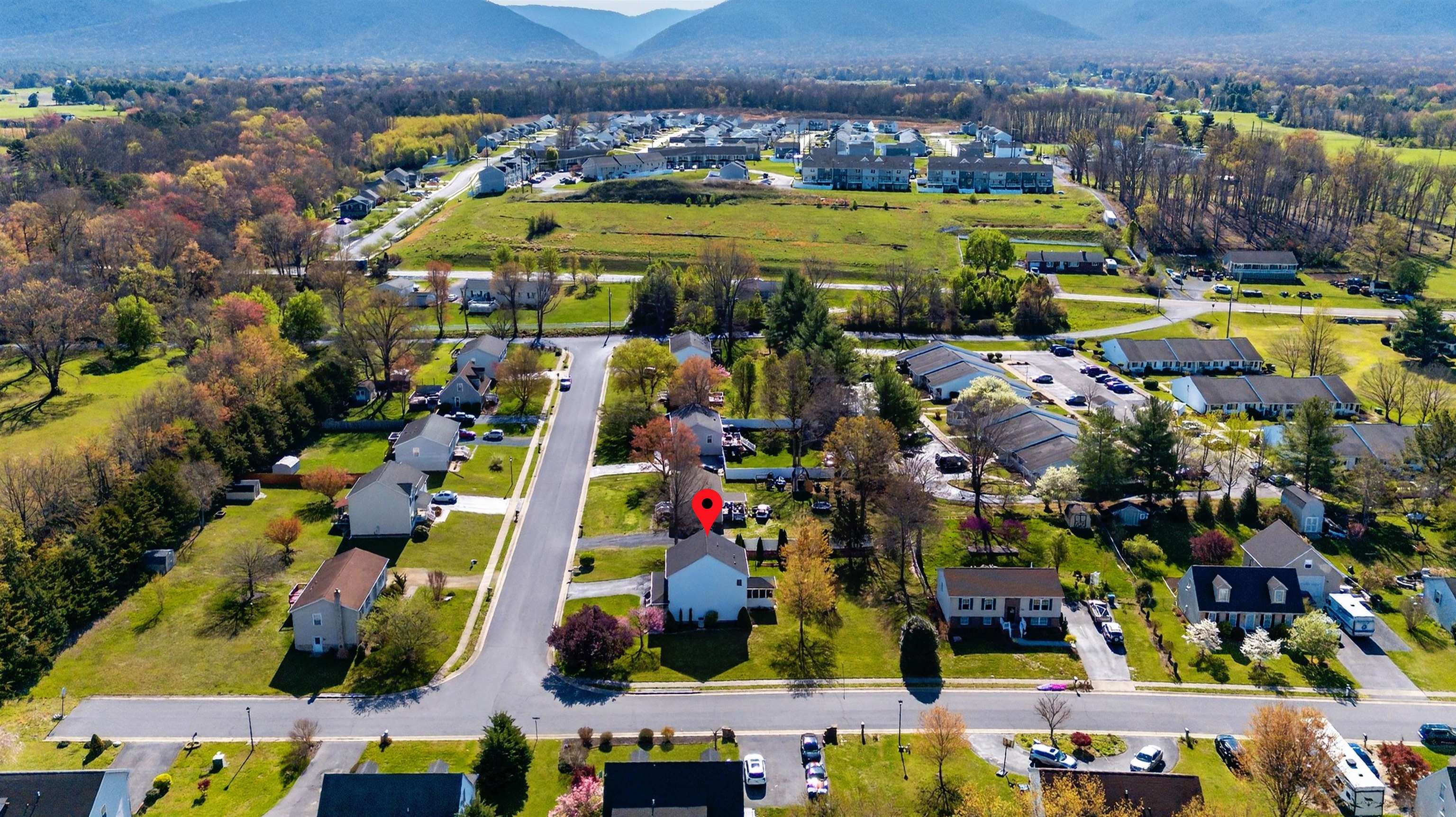 97 LAUREL OAK LN