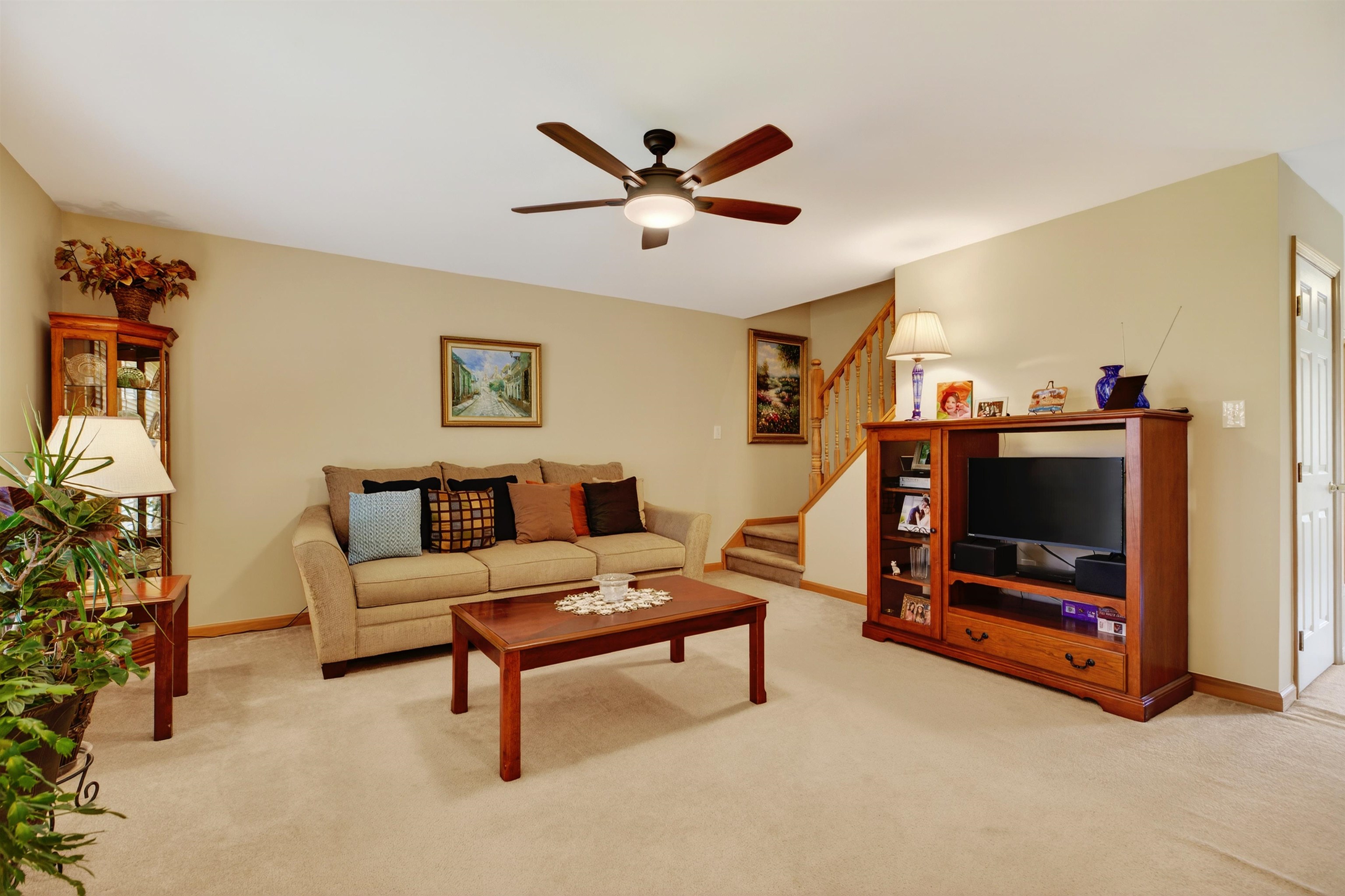 97 LAUREL OAK LN