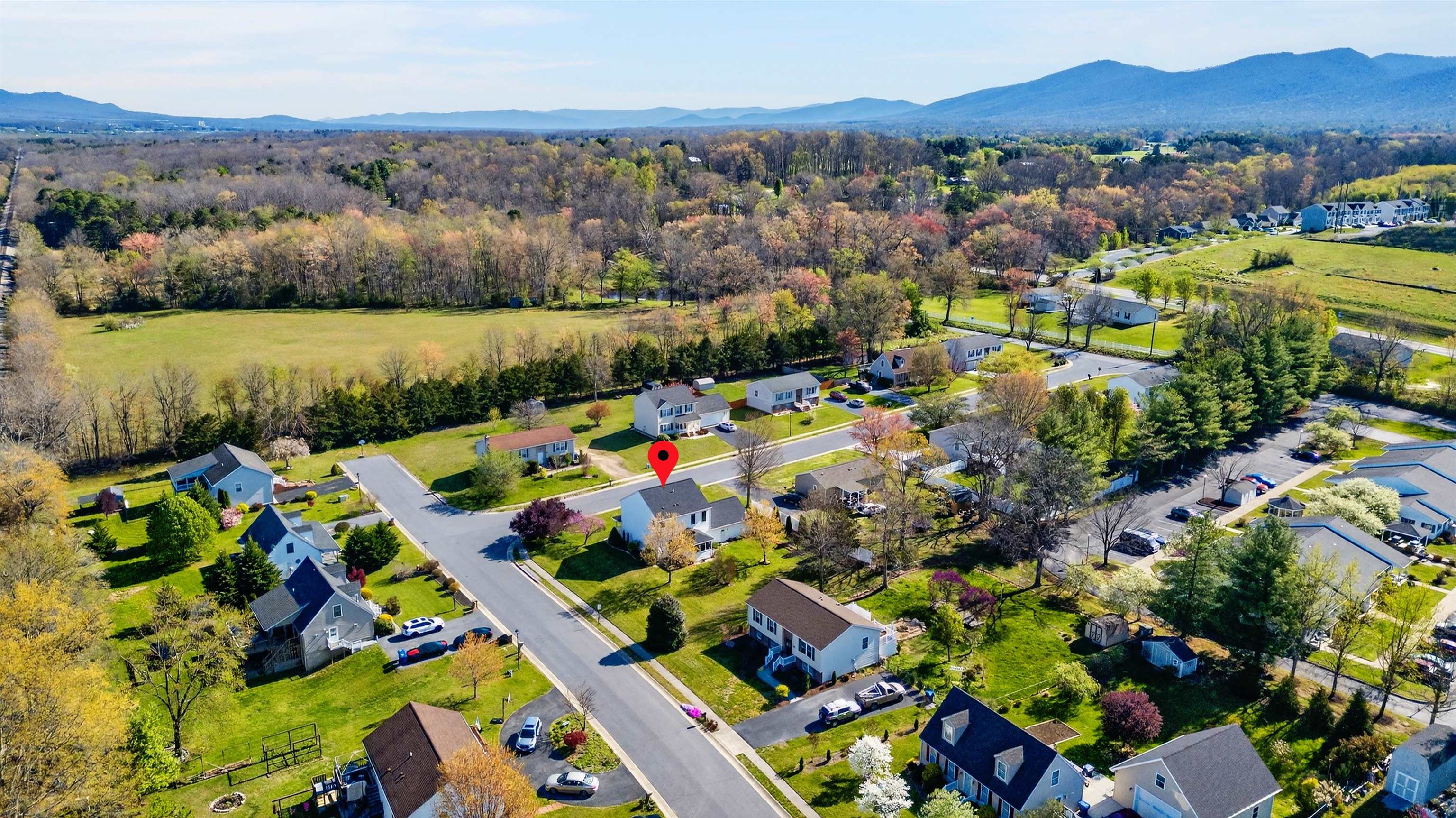 97 LAUREL OAK LN