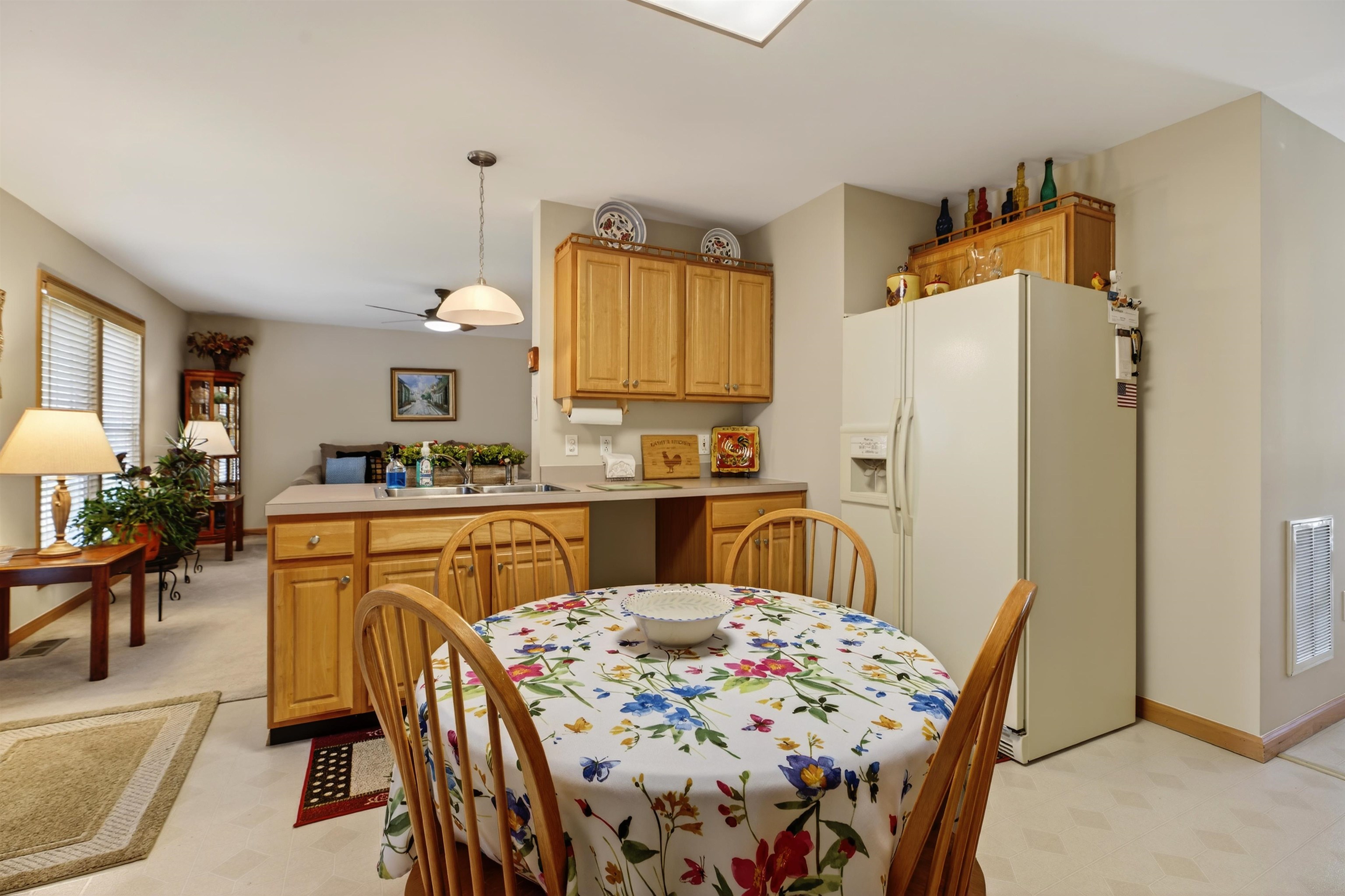 97 LAUREL OAK LN