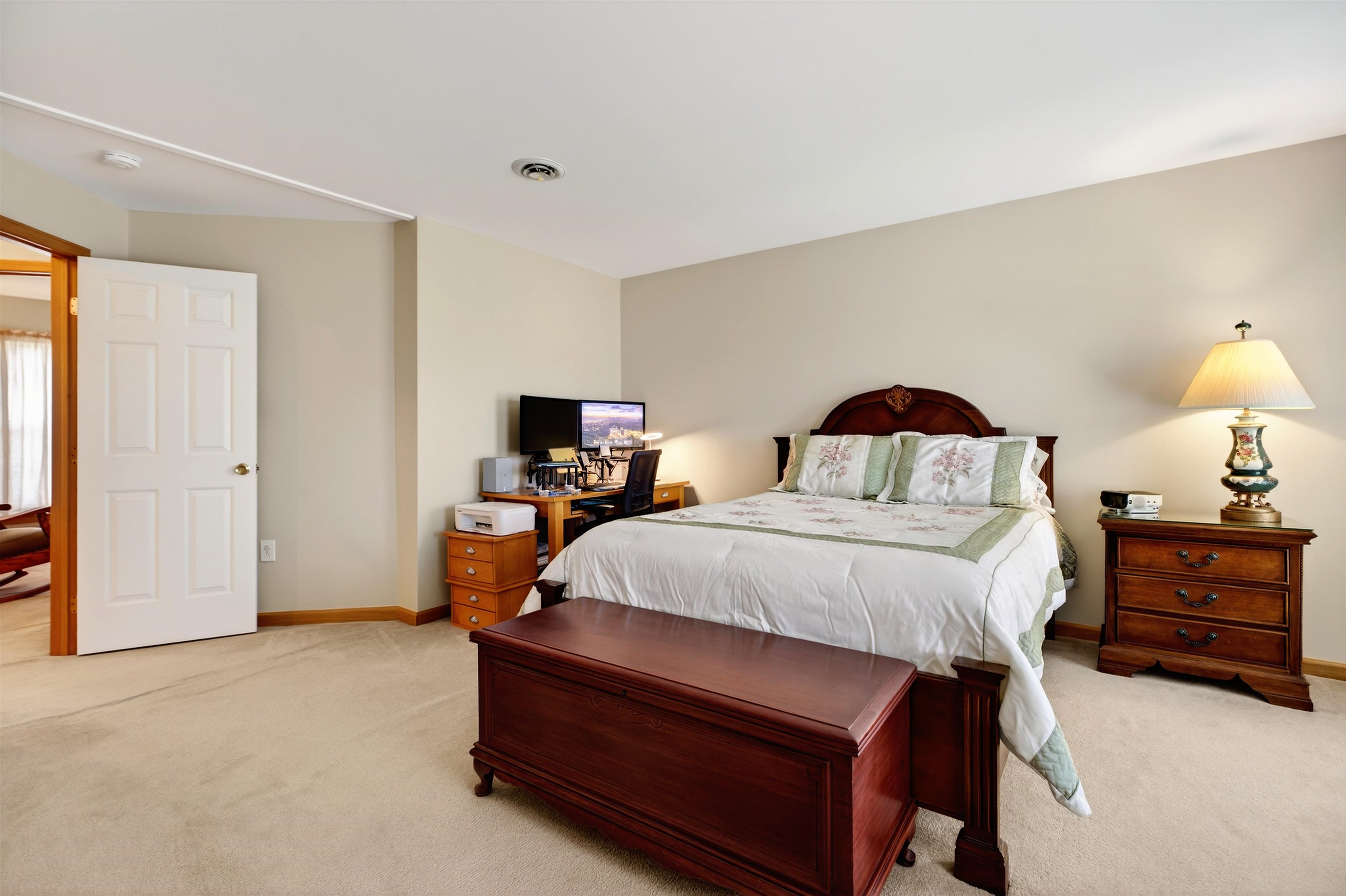 97 LAUREL OAK LN