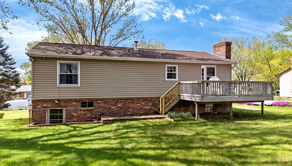 51 BRIARWOOD CIR