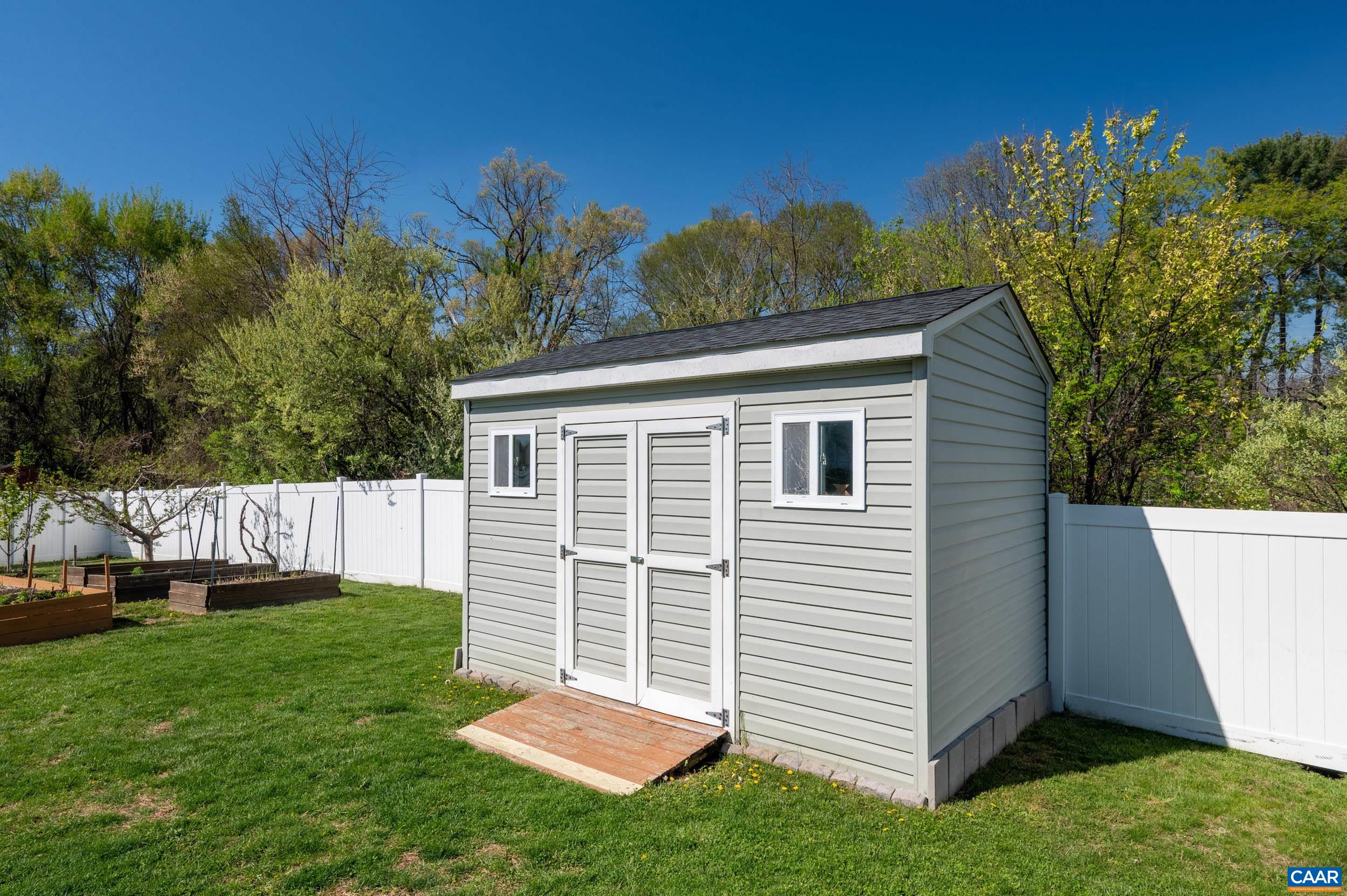 225 MAYFIELD LN