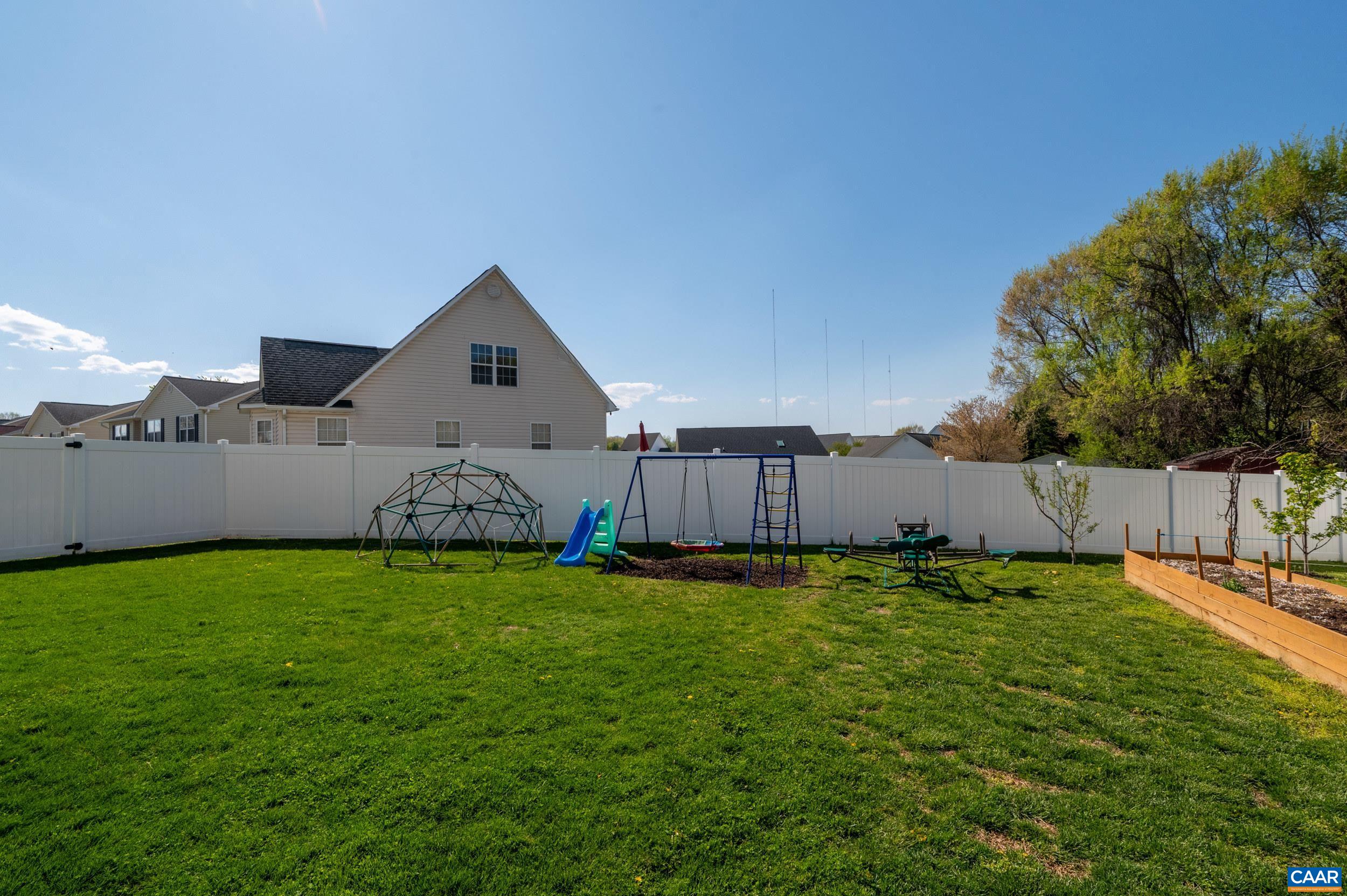 225 MAYFIELD LN