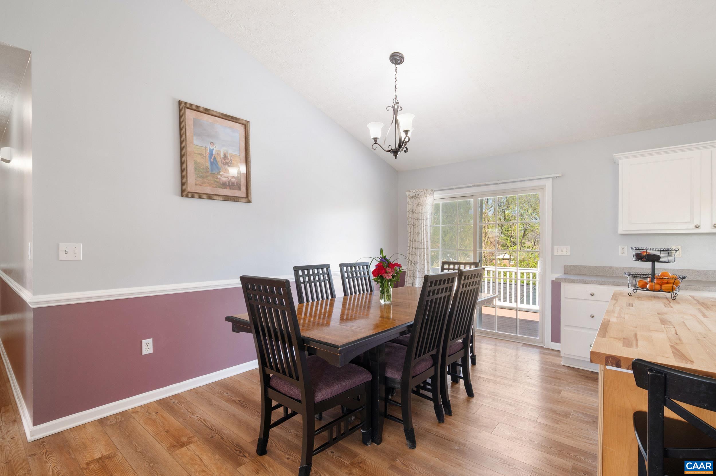 225 MAYFIELD LN