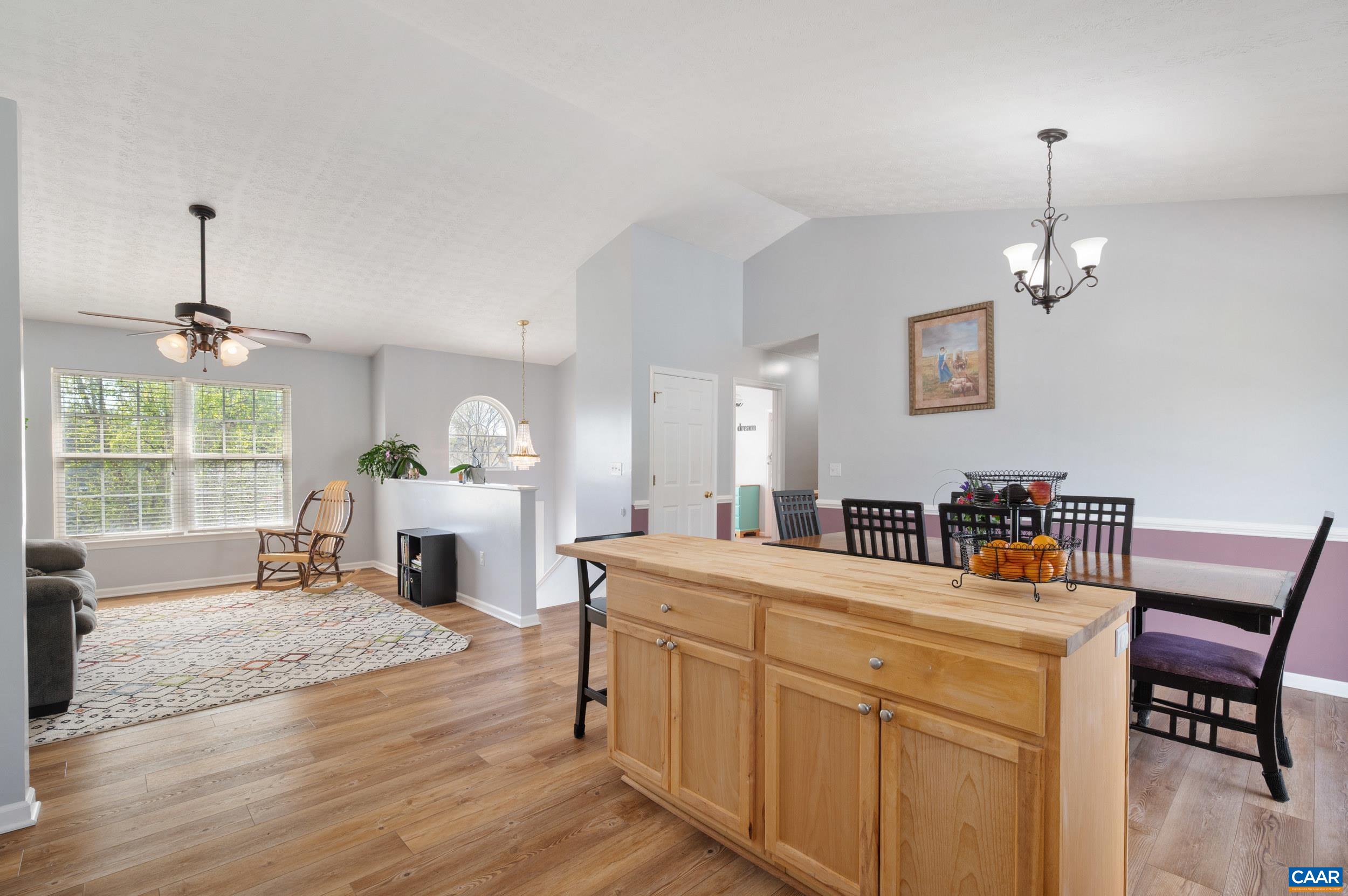 225 MAYFIELD LN