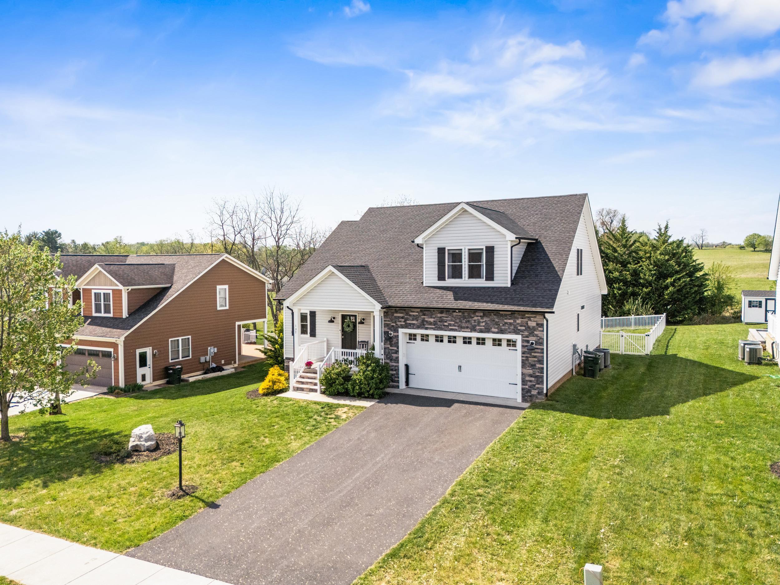 137 TOMASVILLE DR