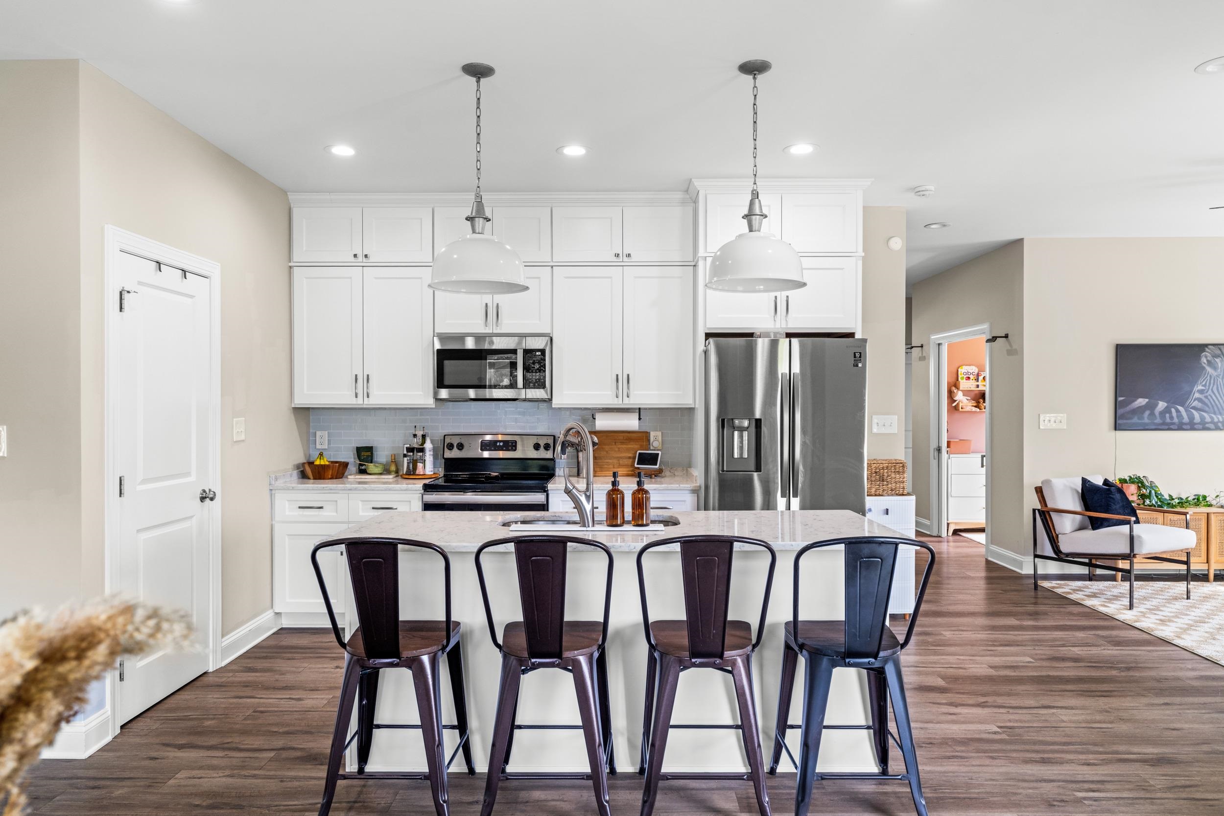 137 TOMASVILLE DR