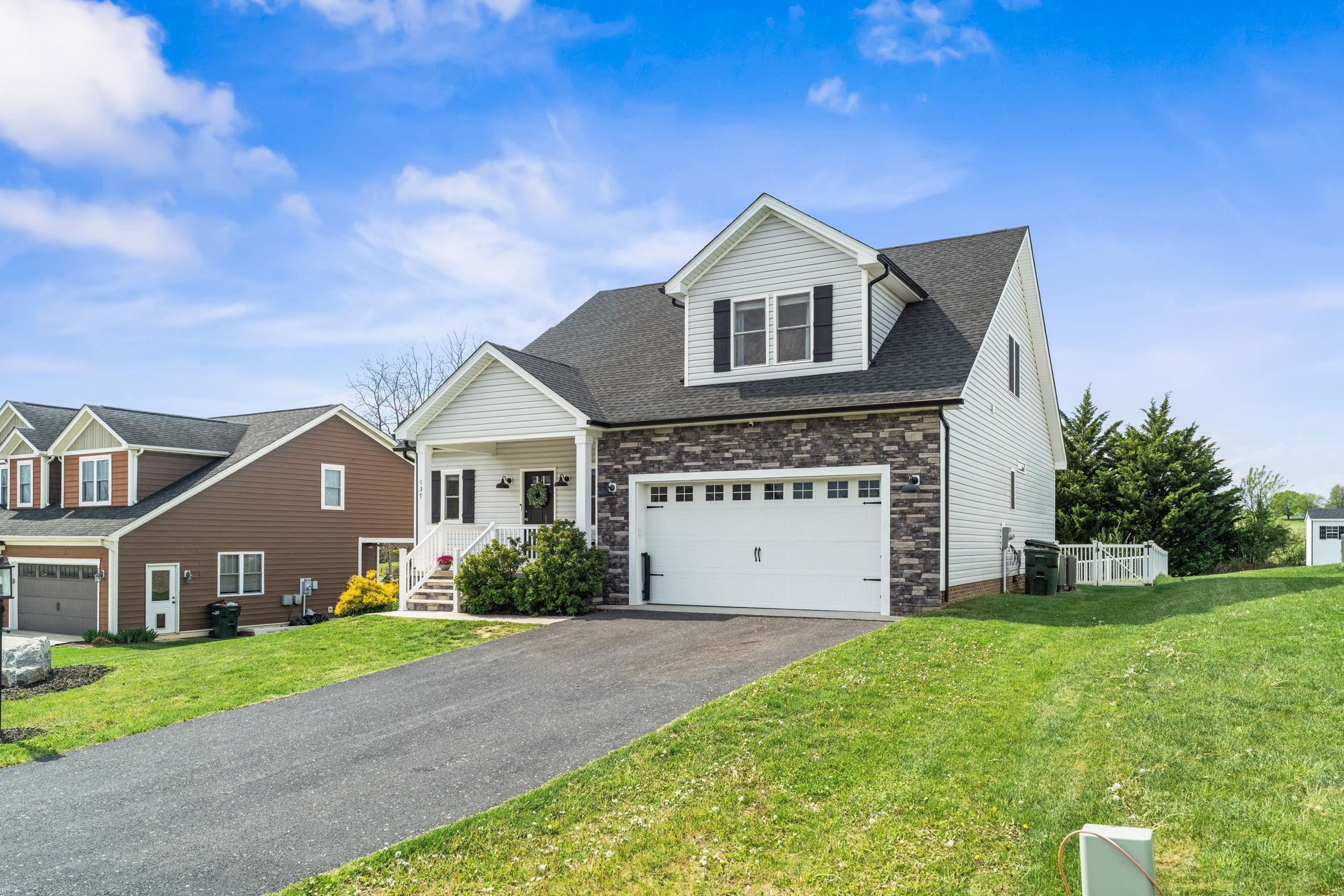 137 TOMASVILLE DR