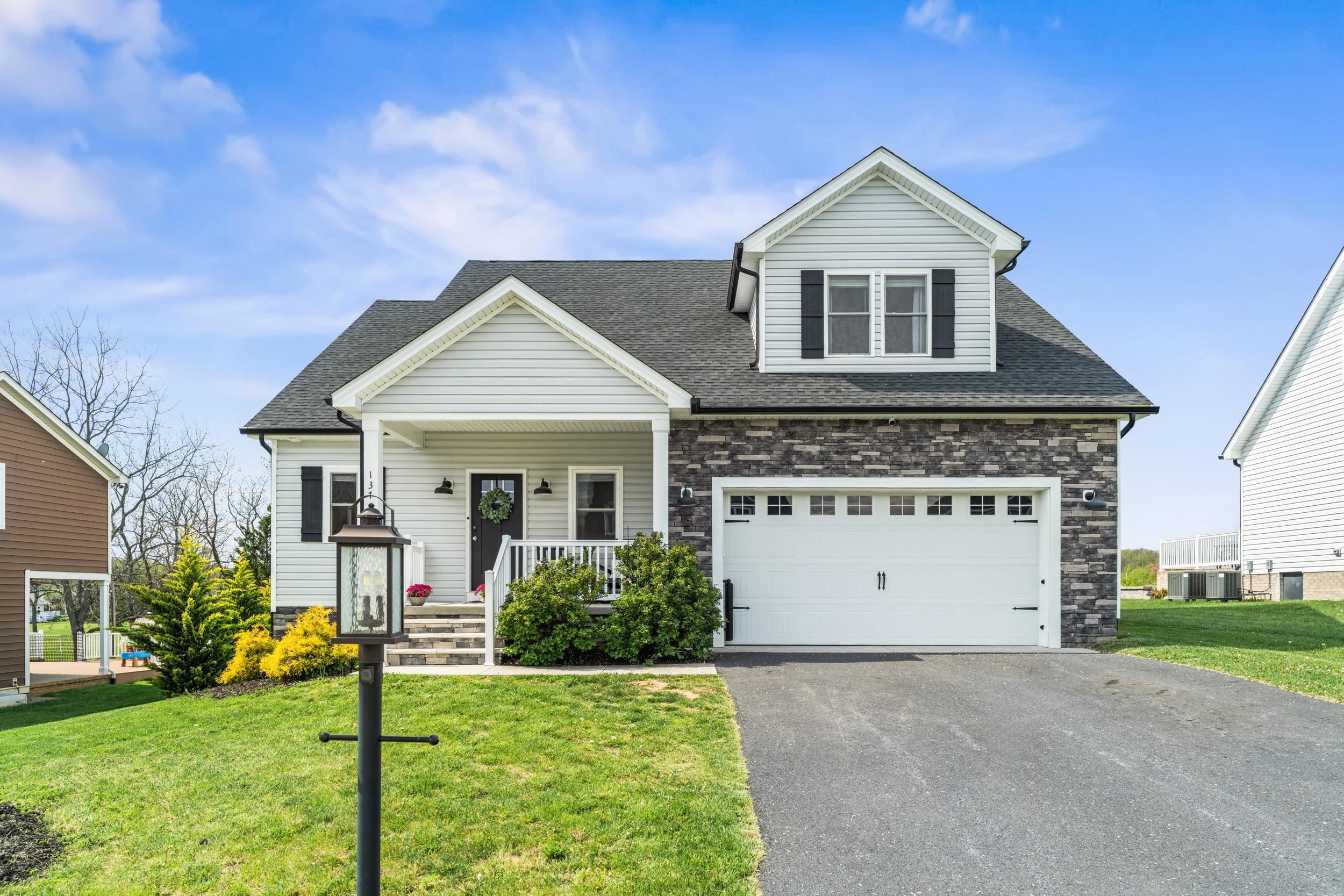 137 TOMASVILLE DR