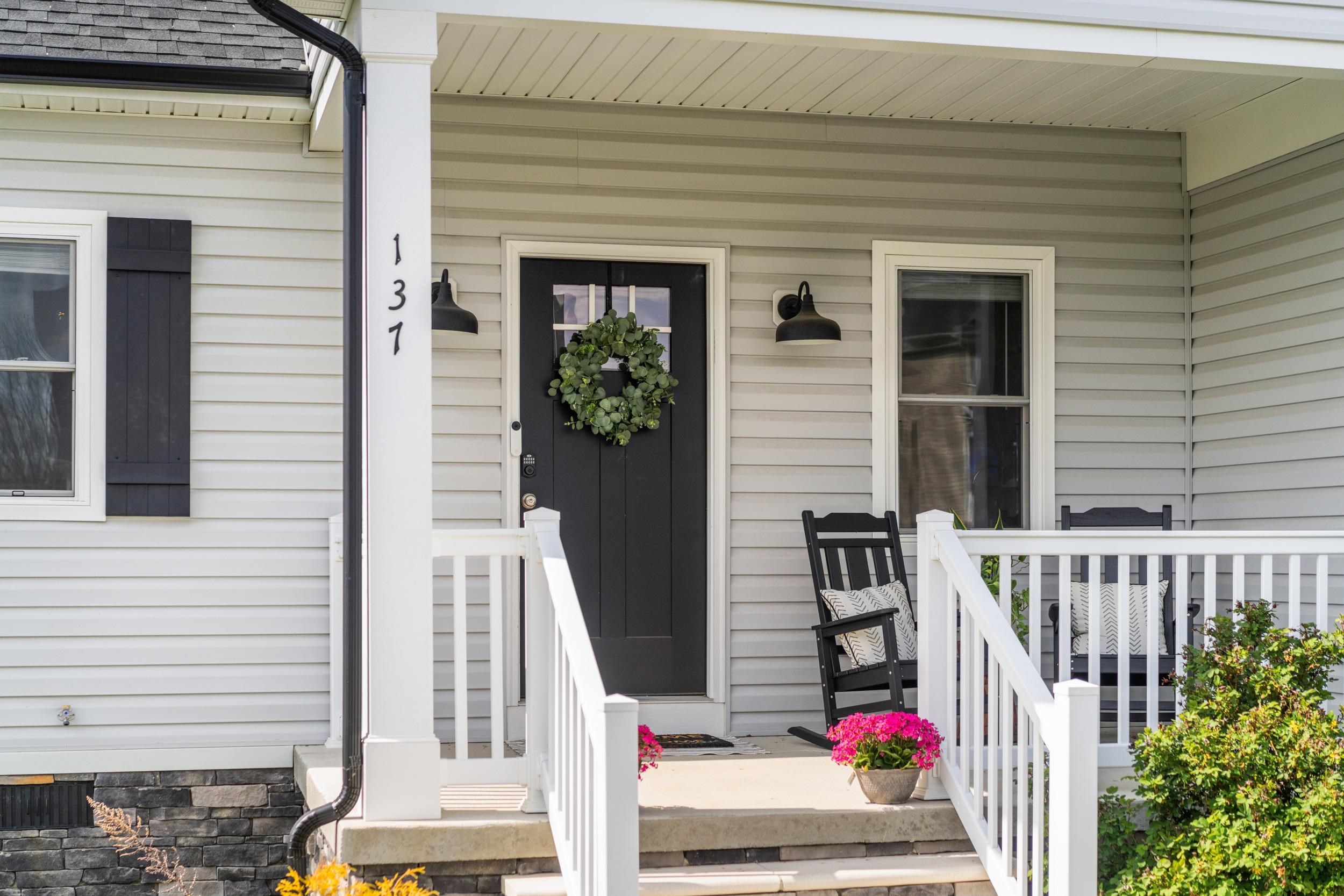 137 TOMASVILLE DR