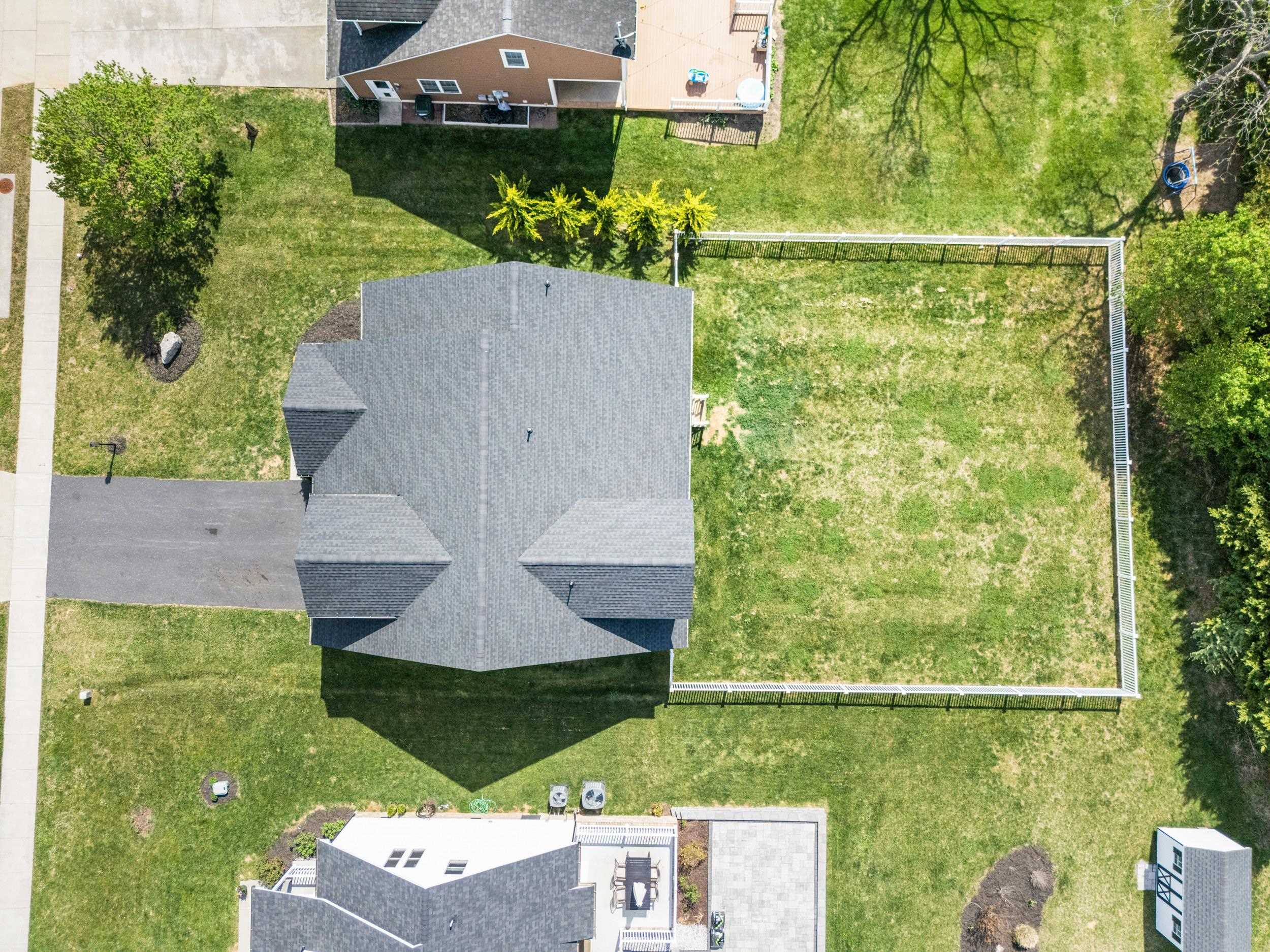 137 TOMASVILLE DR