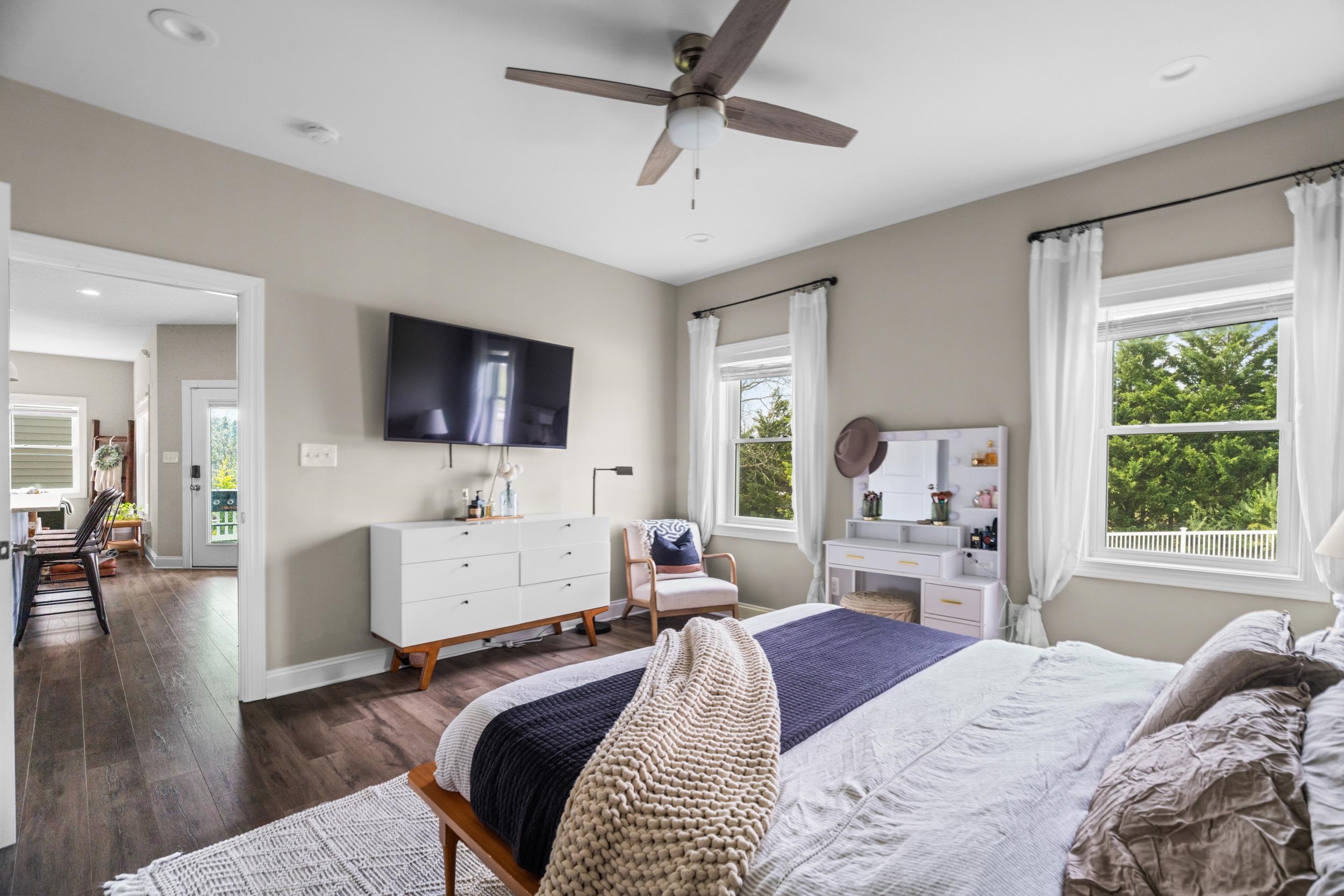 137 TOMASVILLE DR