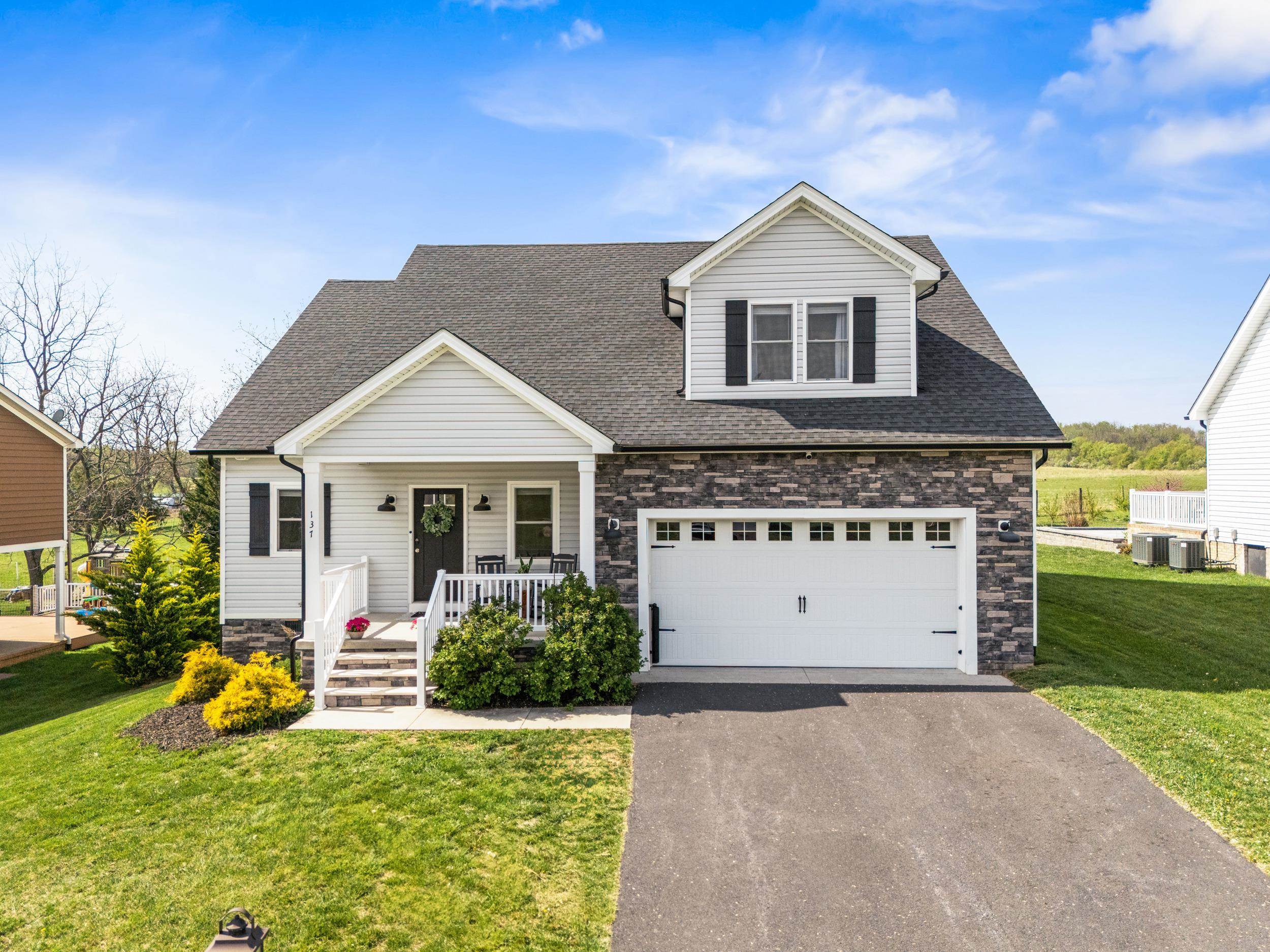 137 TOMASVILLE DR