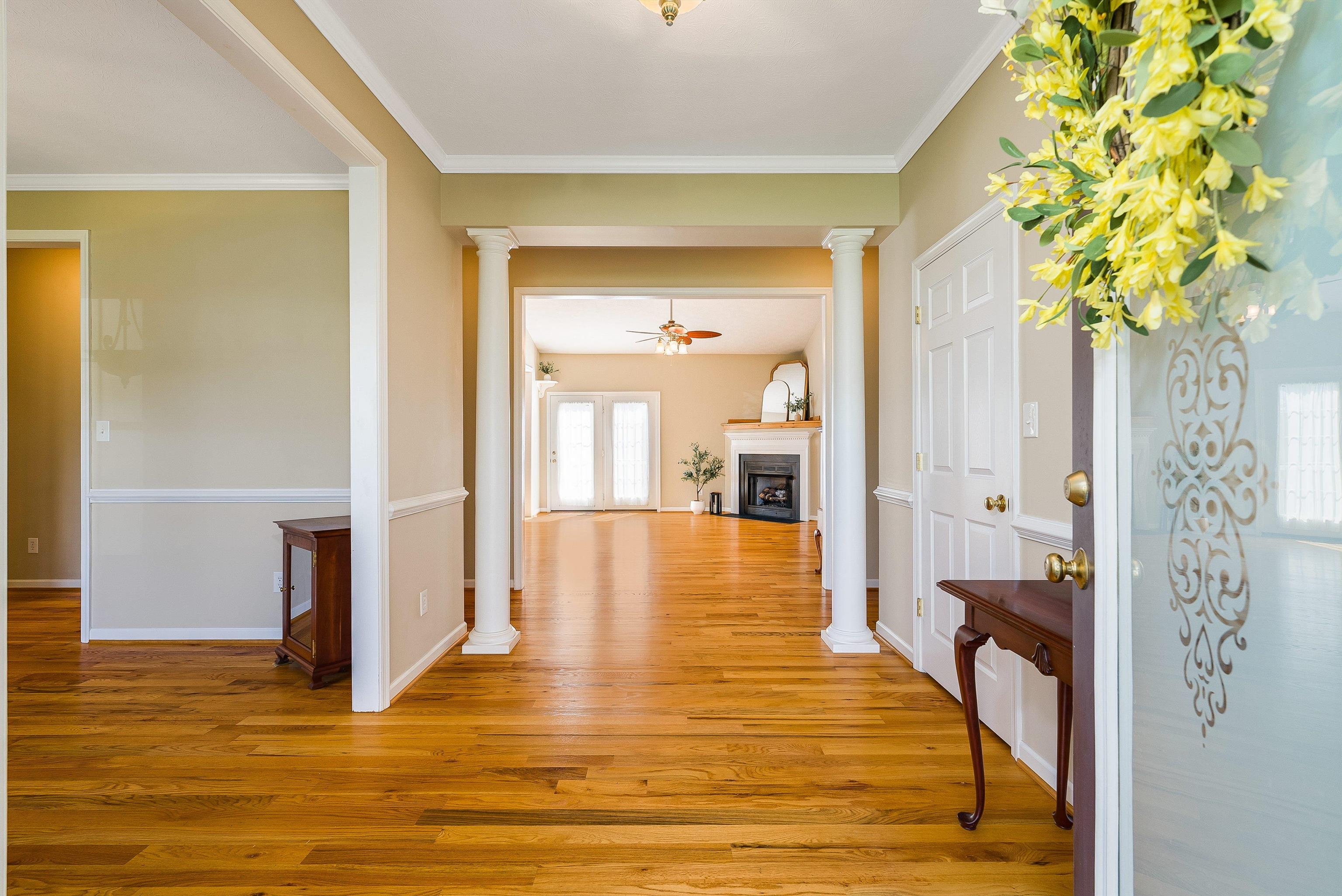 84 WINDSOR DR