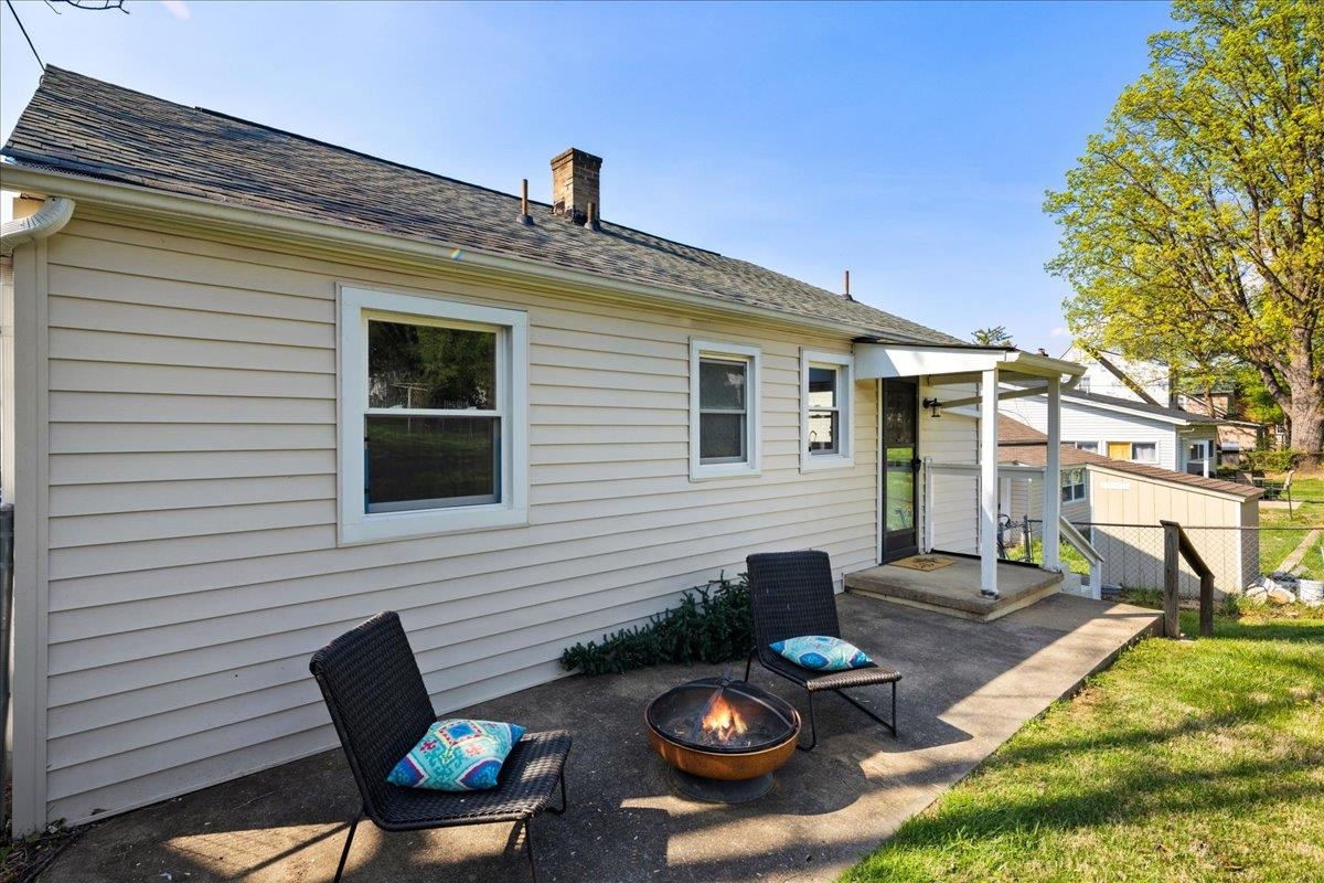 428 S POPLAR AVE