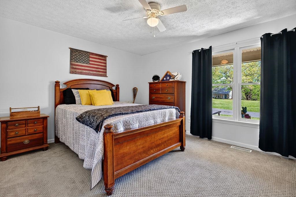 576 VINEGAR HILL RD