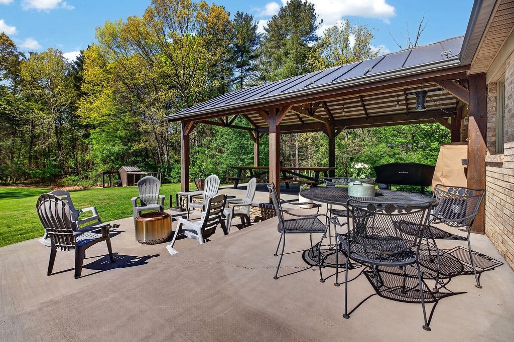 576 VINEGAR HILL RD