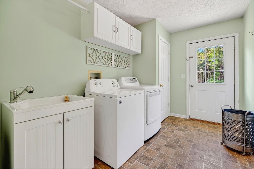 576 VINEGAR HILL RD
