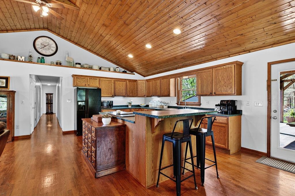 576 VINEGAR HILL RD
