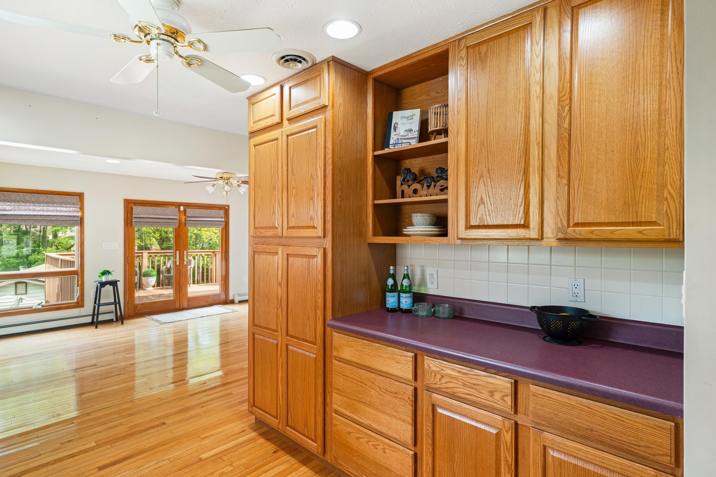 35 HILLSIDE DR