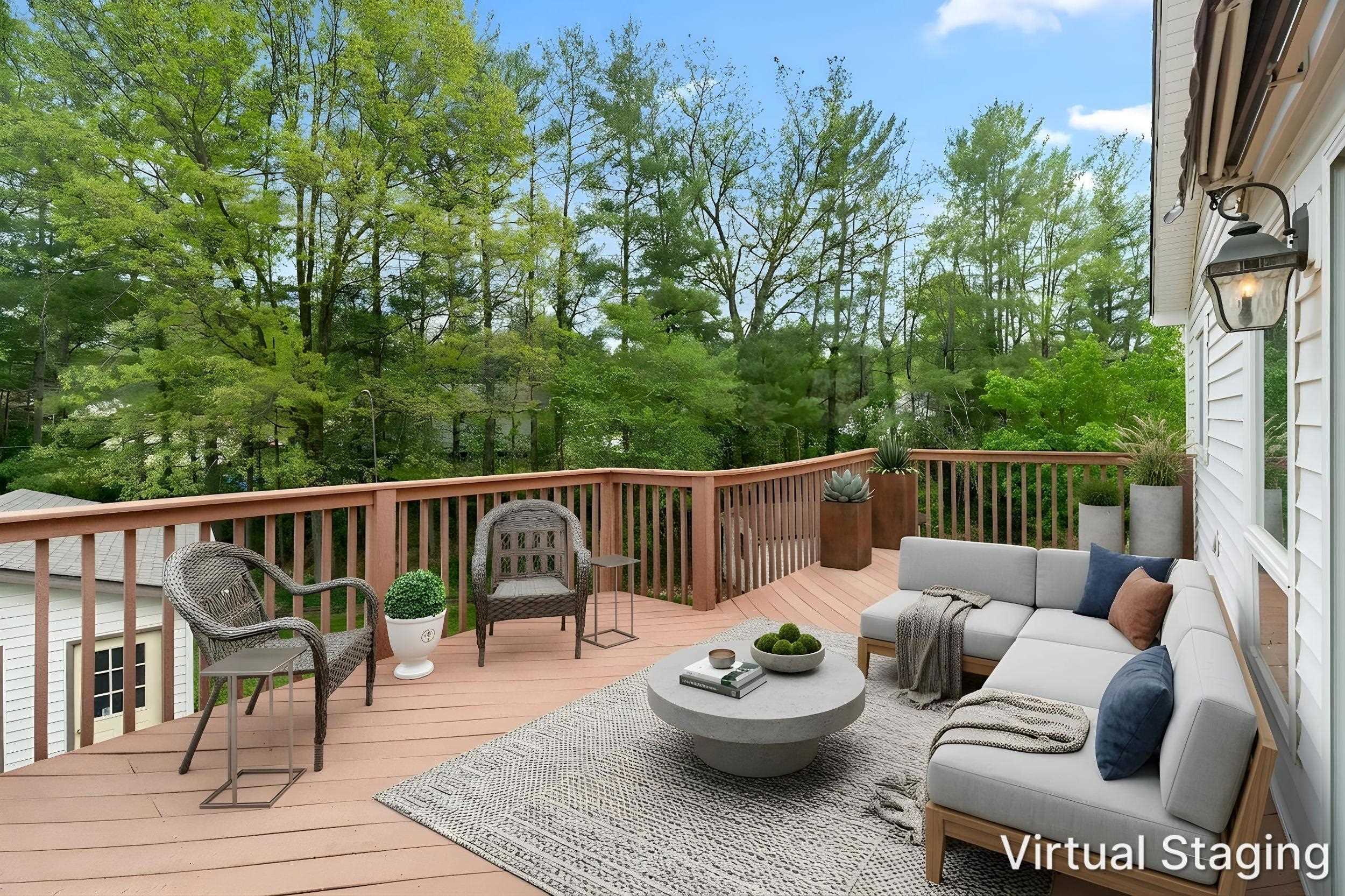 35 HILLSIDE DR