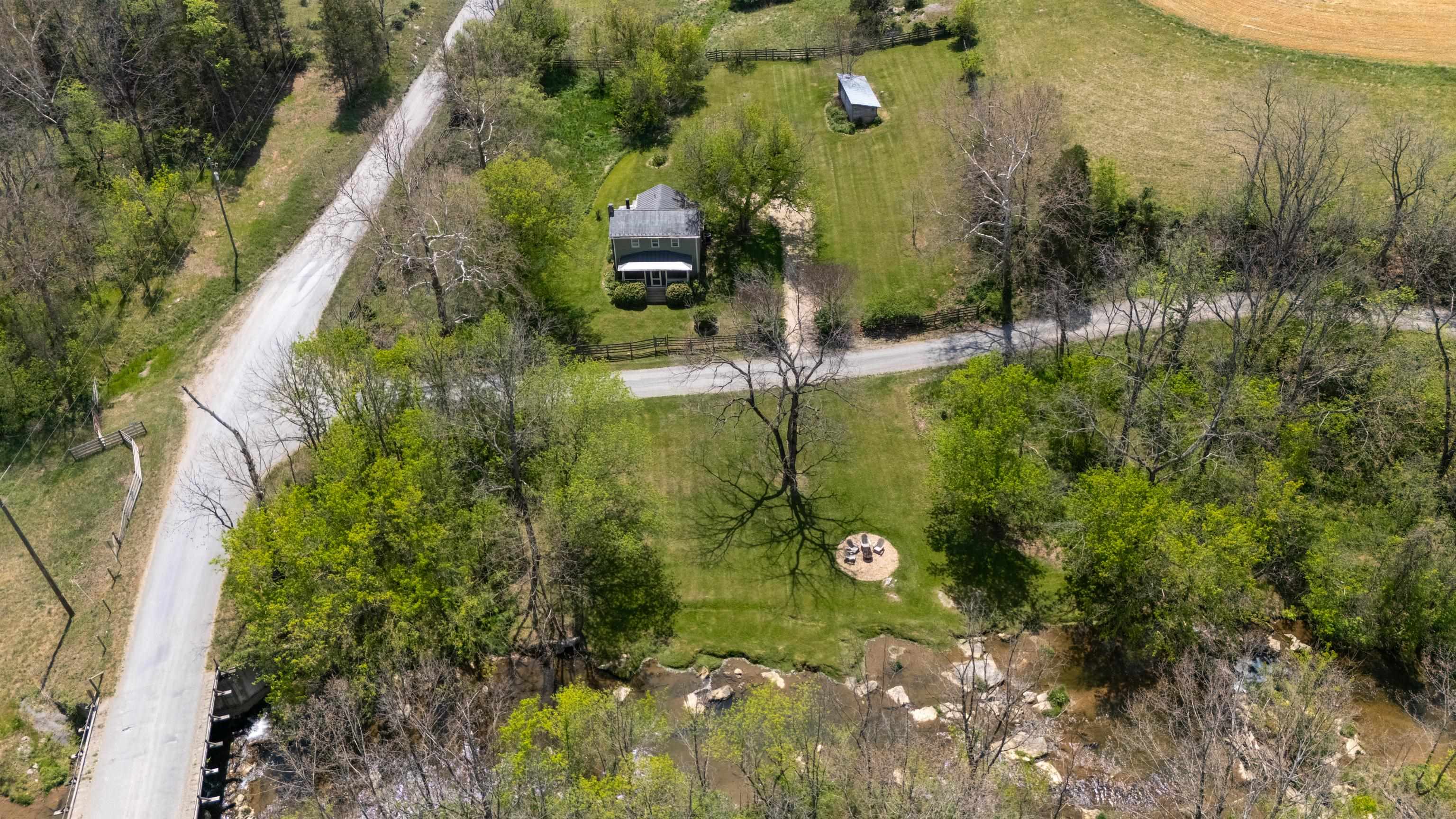 396 BELLEVUE LN