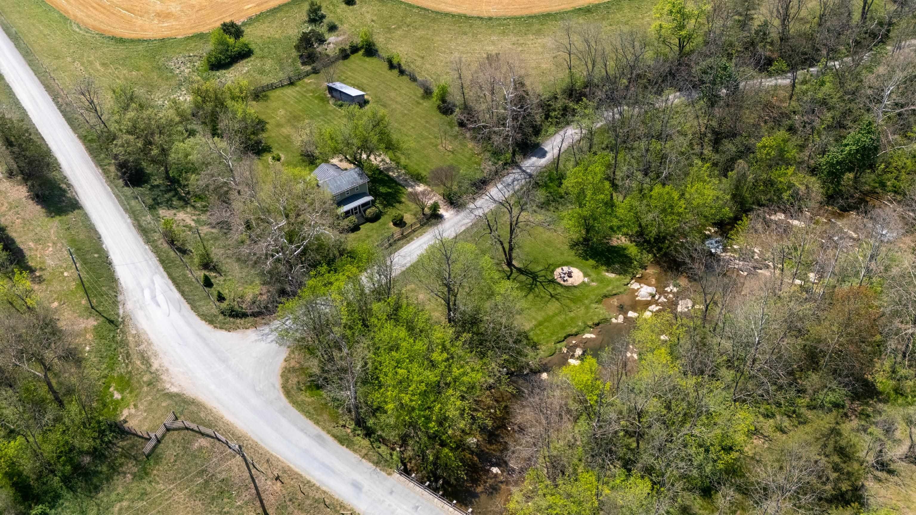 396 BELLEVUE LN
