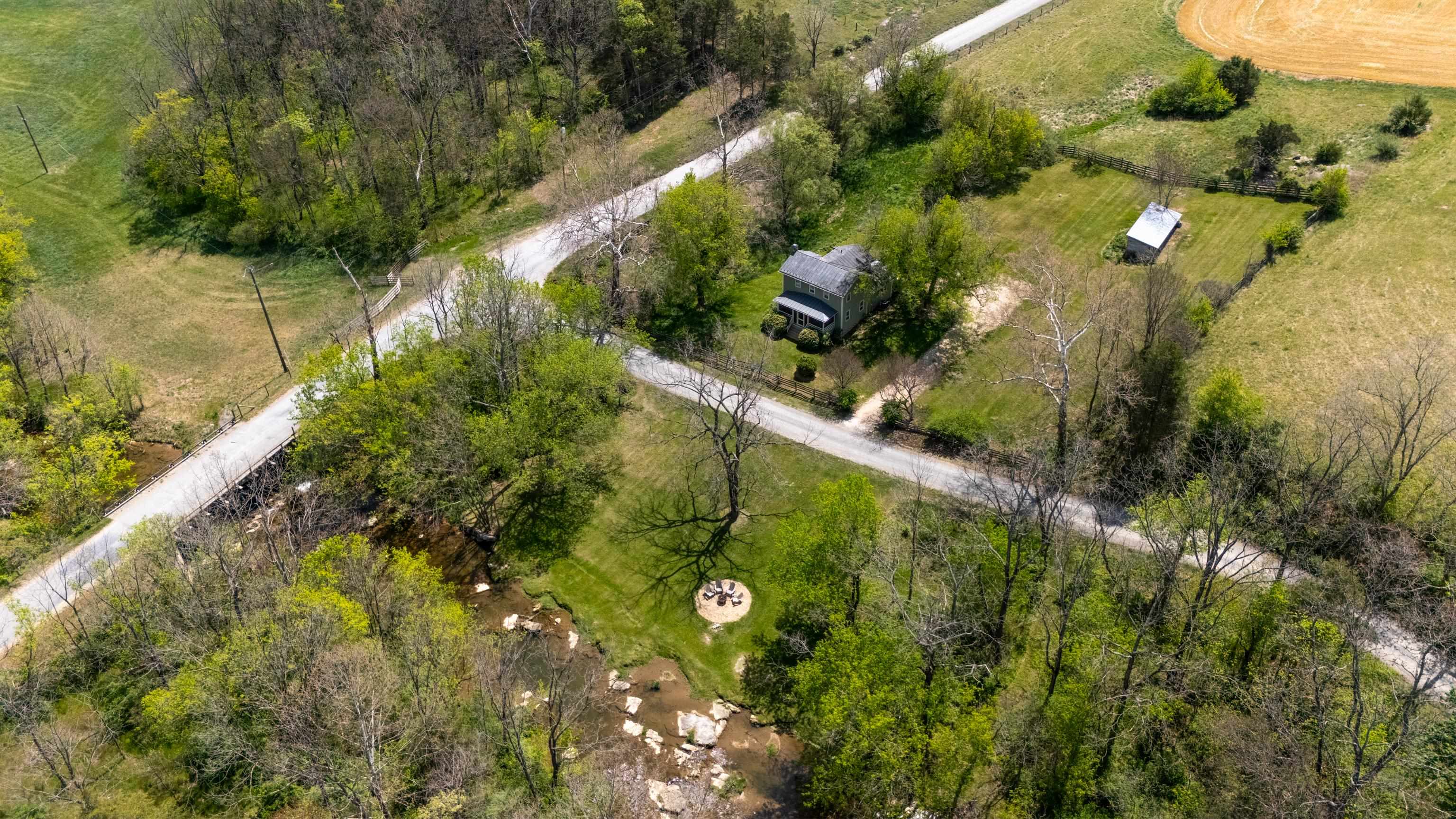 396 BELLEVUE LN